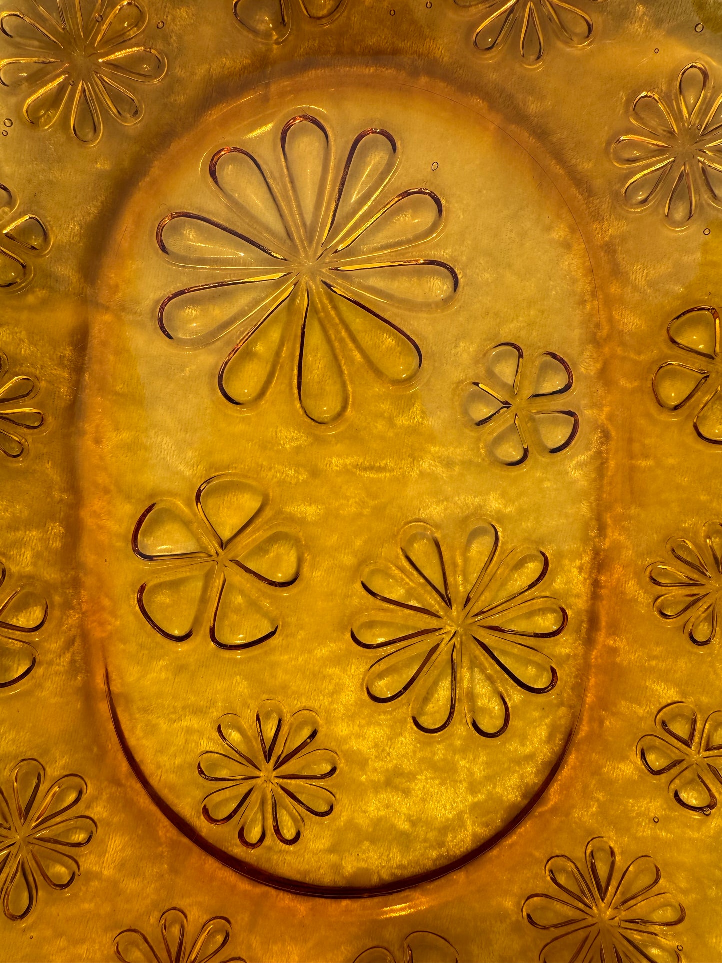 Plateau Vereco Daisy Flower en verre ambré 70s