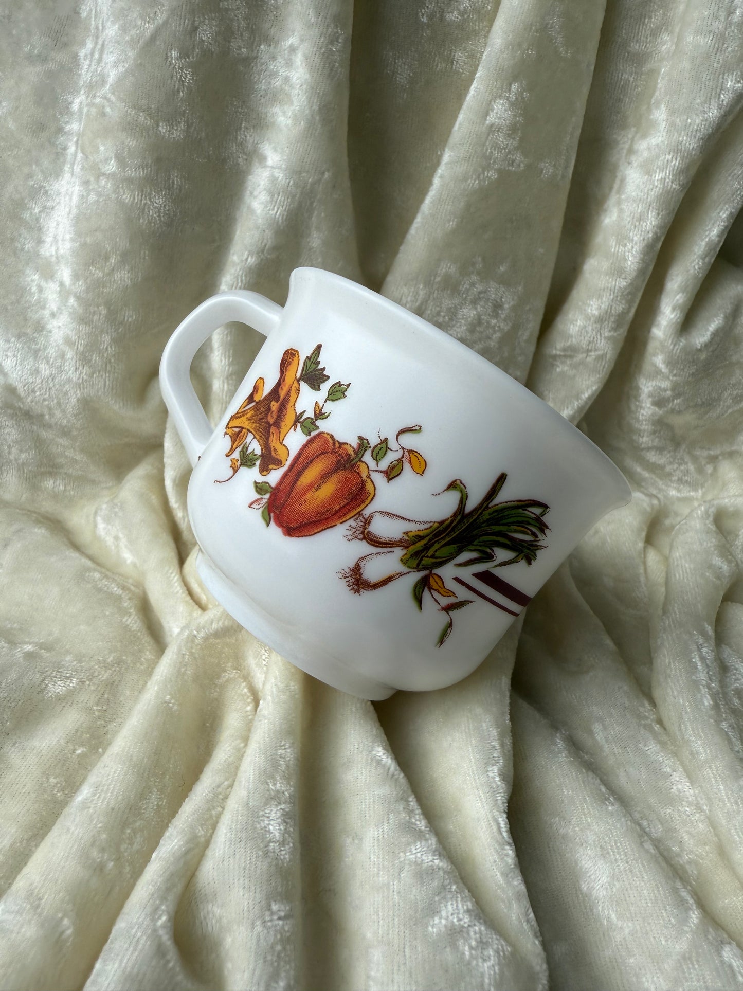 Huit tasses Arcopal France légumes automne