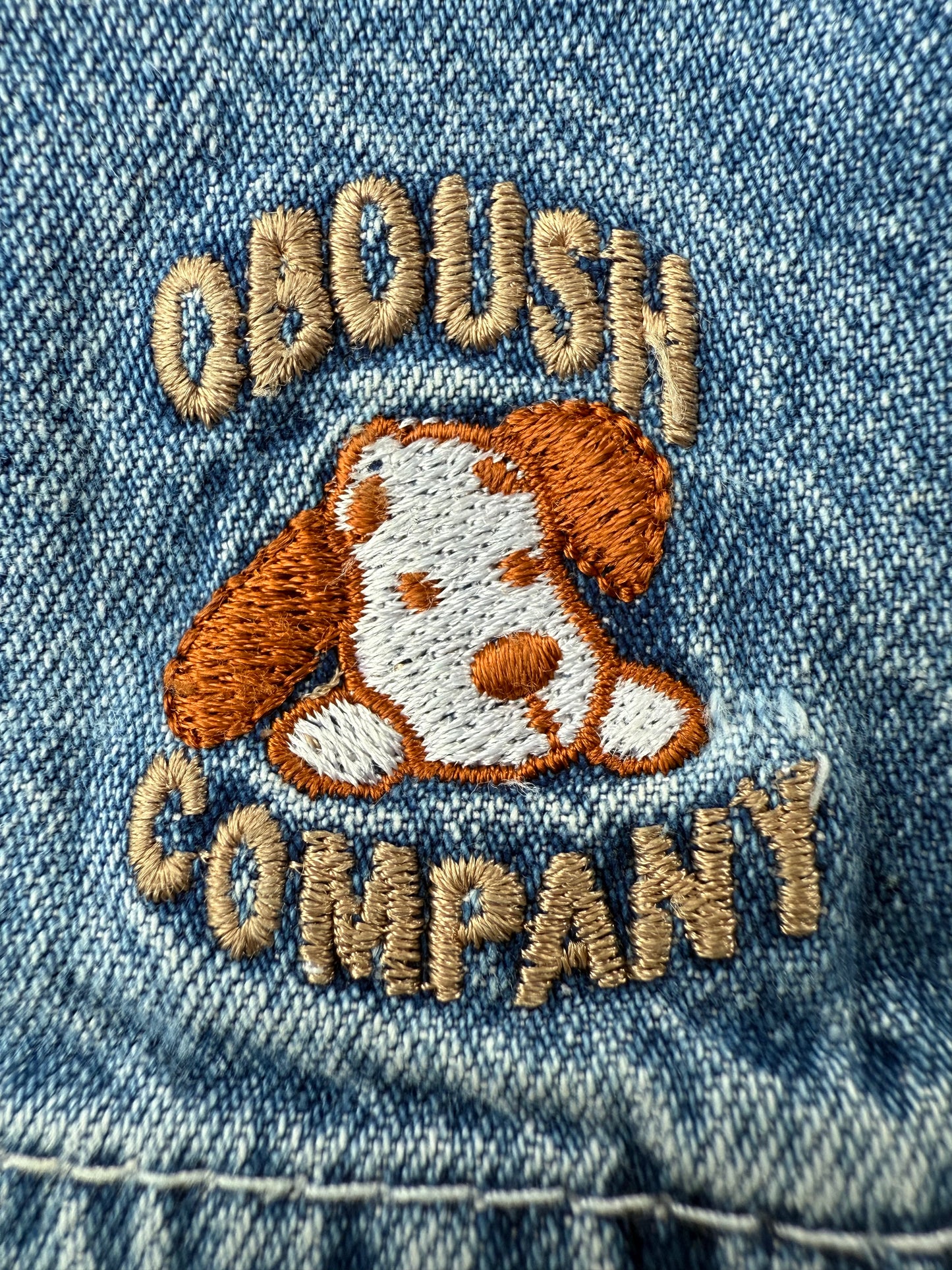 Short en jeans avec broderie Oboush T.4 ans
