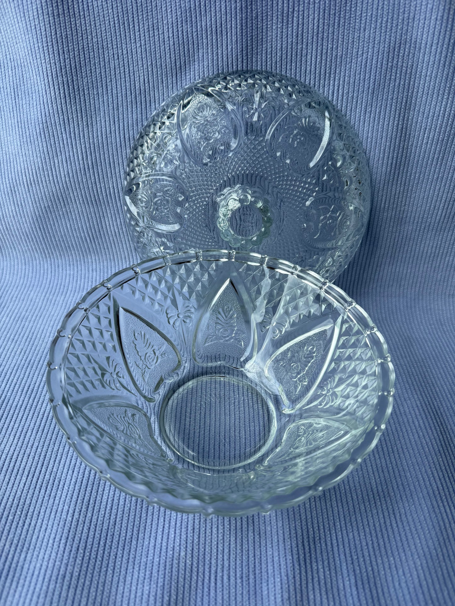 Bonbonnière ronde vintage coeurs & roses en verre Firna Indonesia