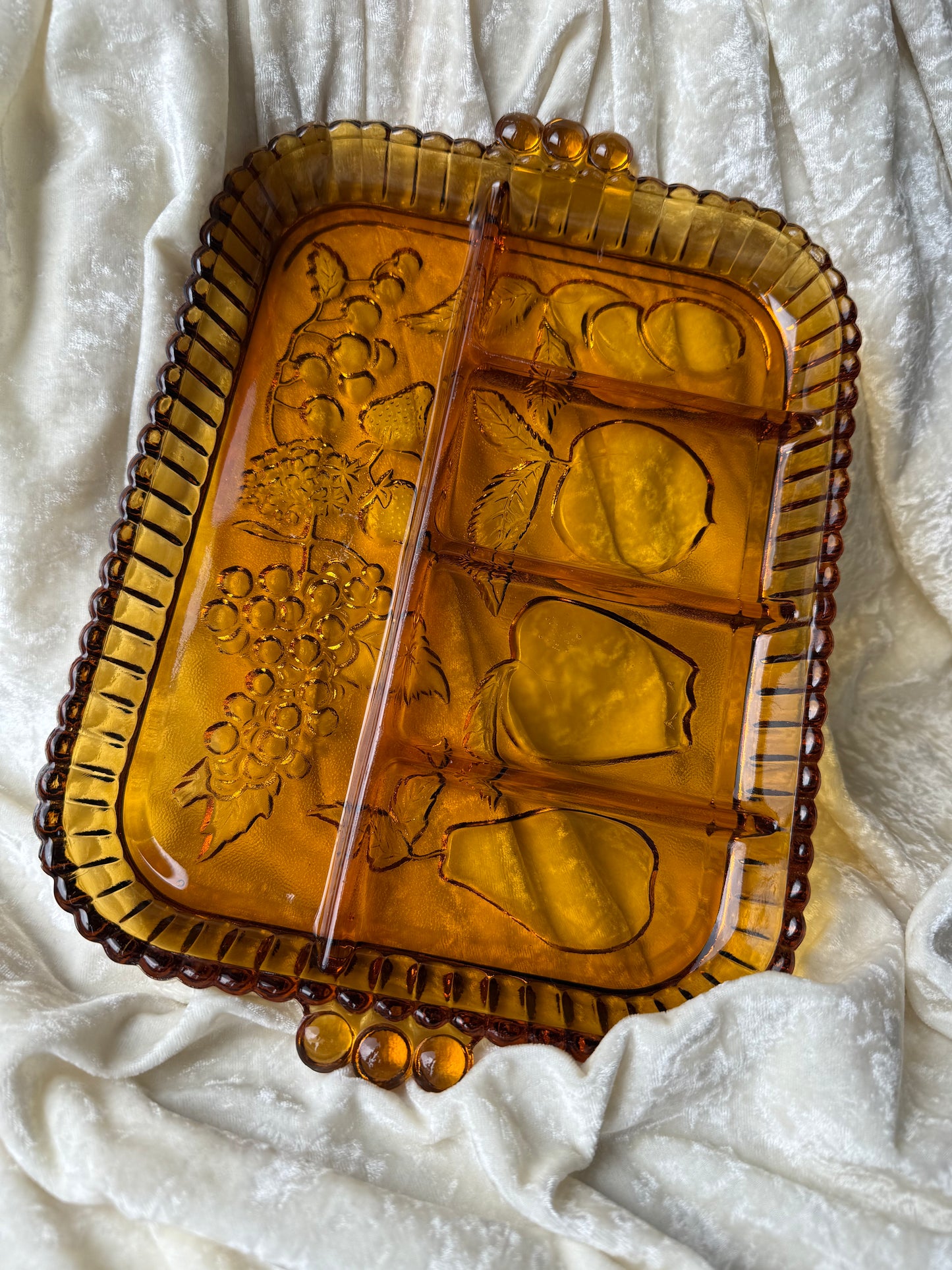 Plateau en verre jaune / ambré compartimenté Indiana Carnival Glass