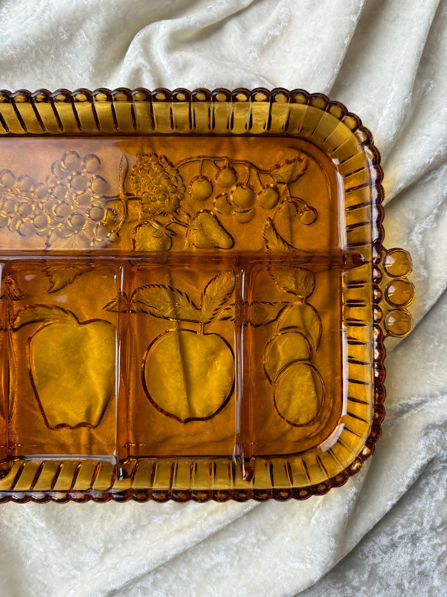 Plateau en verre jaune / ambré compartimenté Indiana Carnival Glass
