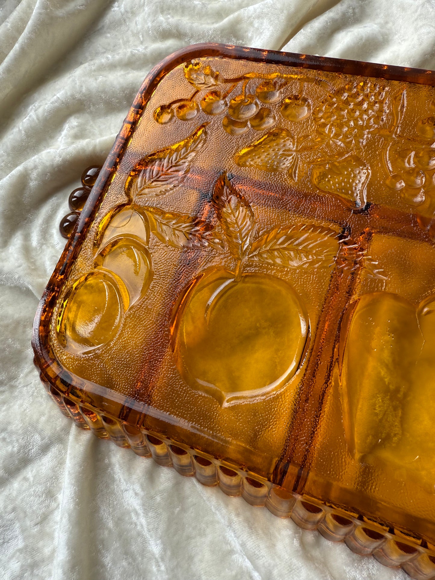 Plateau en verre jaune / ambré compartimenté Indiana Carnival Glass
