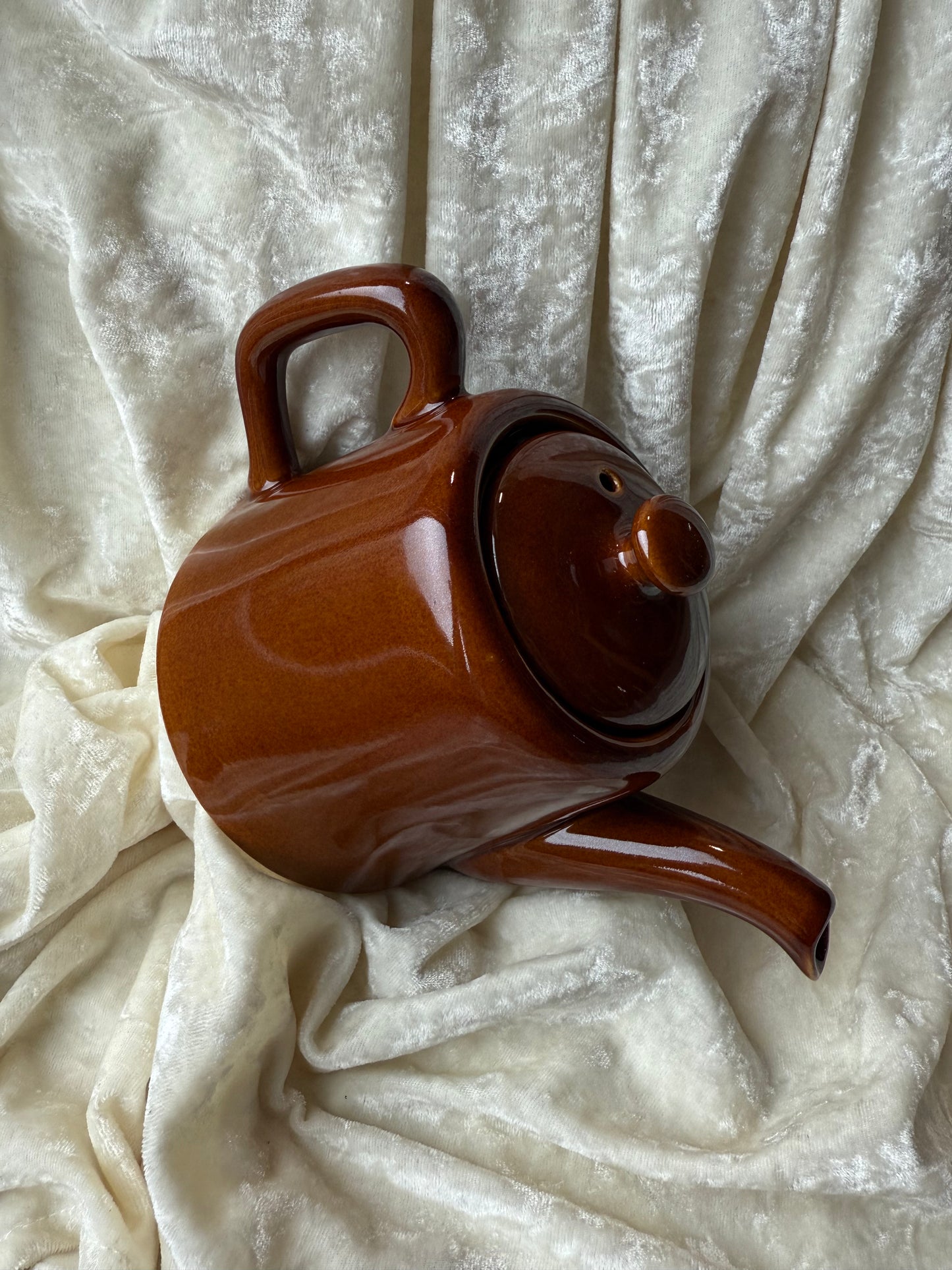 Théière vintage marron en céramique