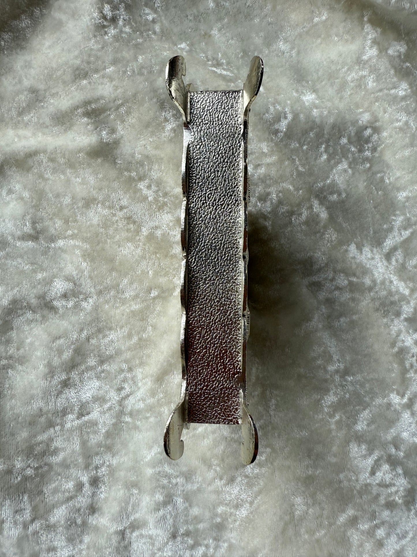 Porte-lettre vintage en métal
