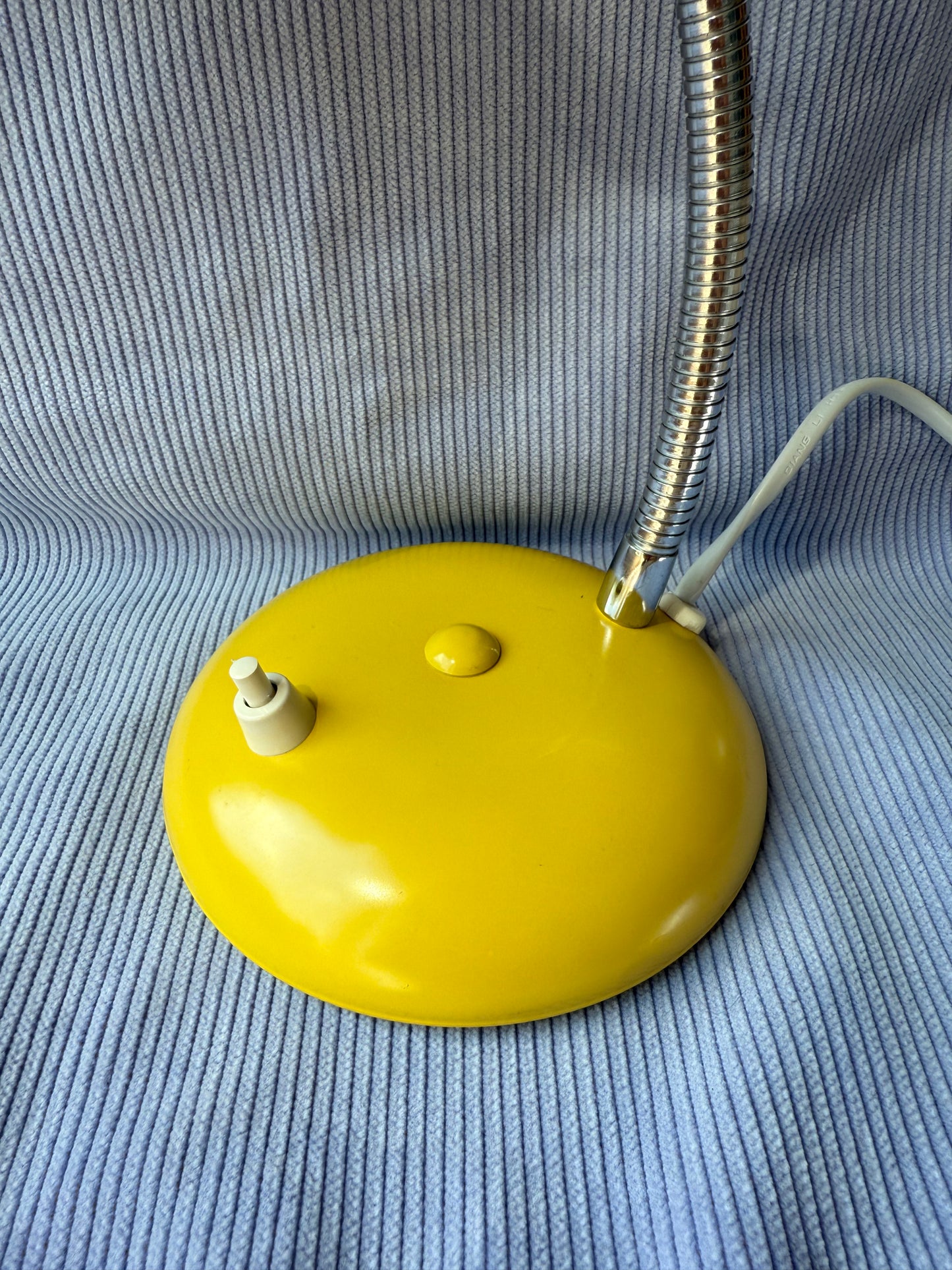 Lampe cocotte jaune Igor Paris