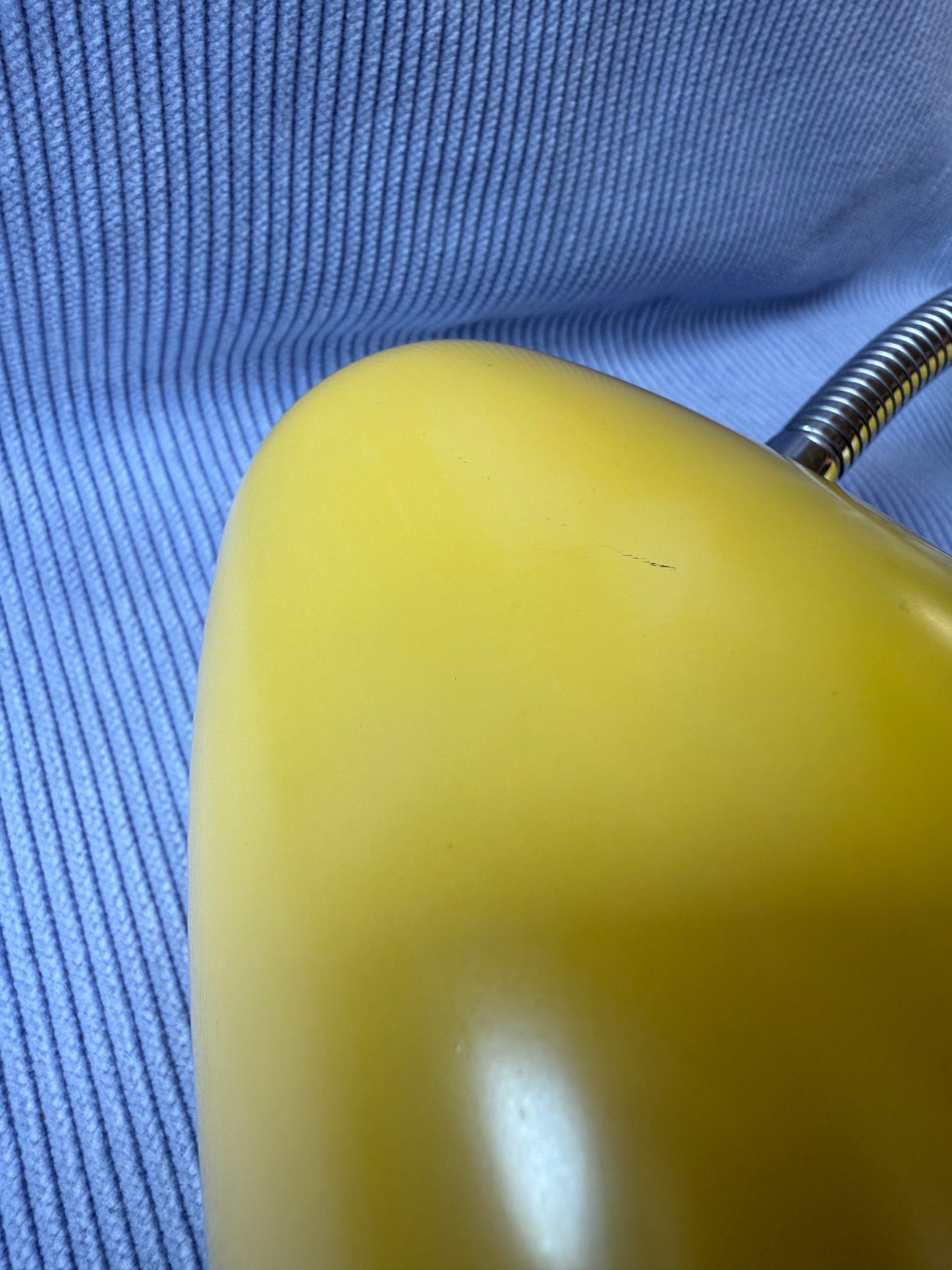 Lampe cocotte jaune Igor Paris