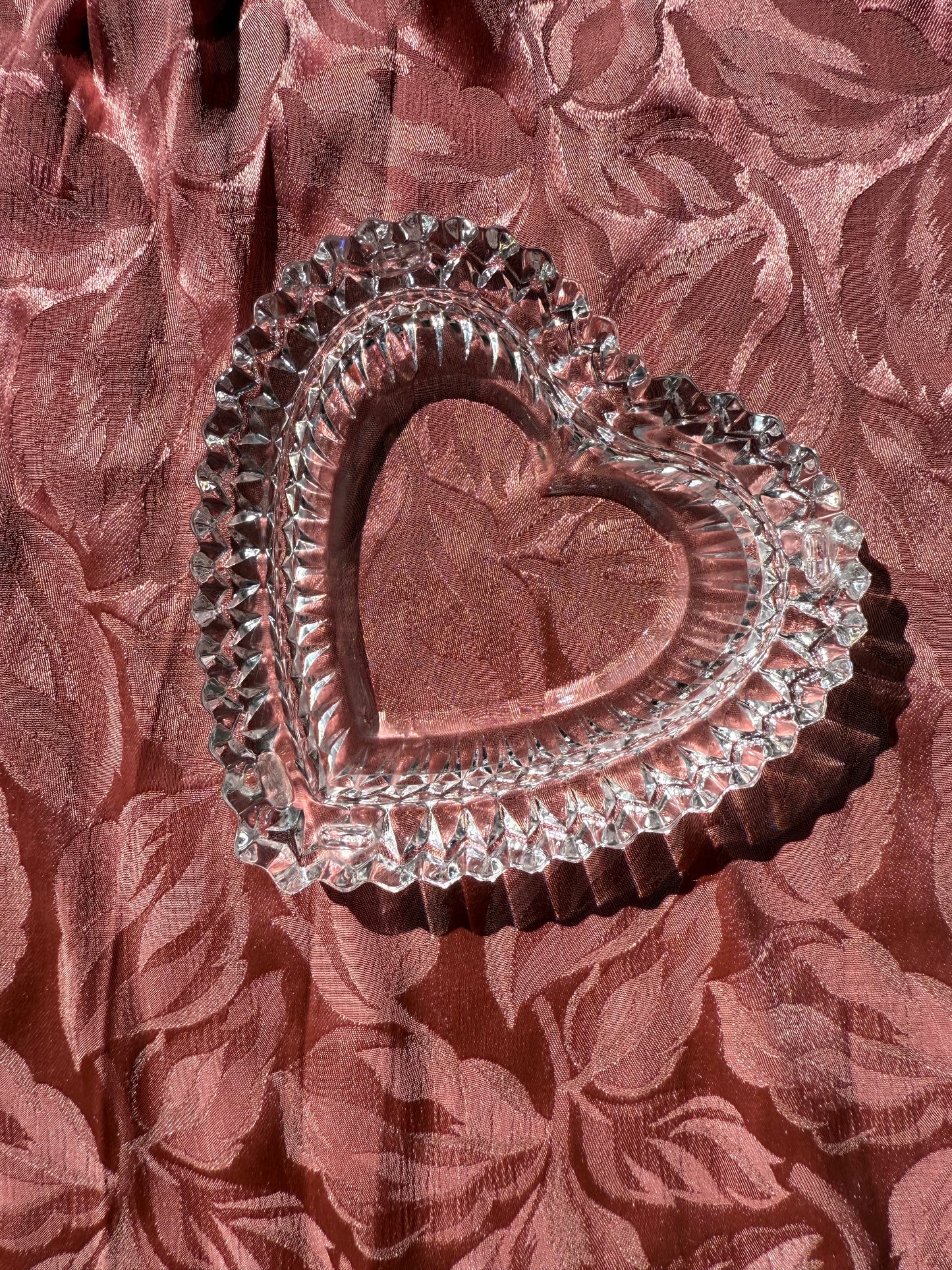 Petit cendrier / vide poche en verre en forme de coeur