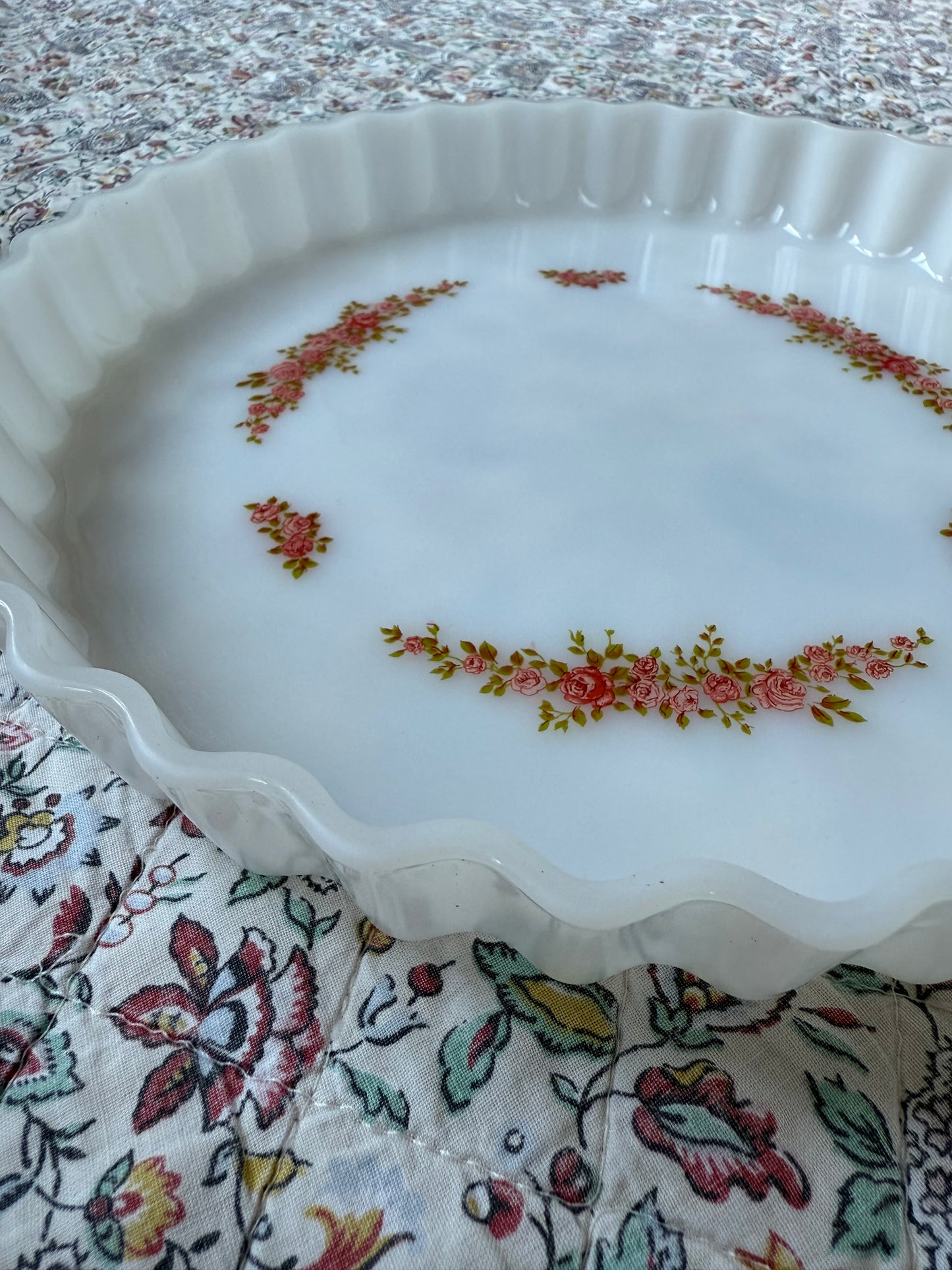 Plat à tarte fleurs Arcopal France
