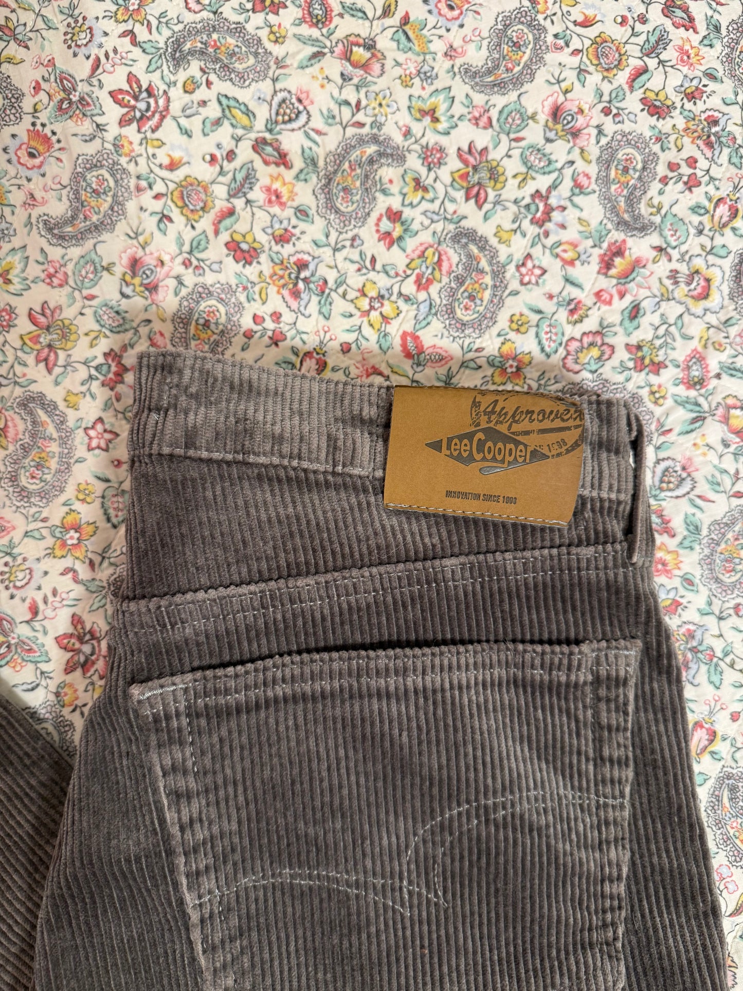 Pantalon en velours Lee Cooper T.M / 40