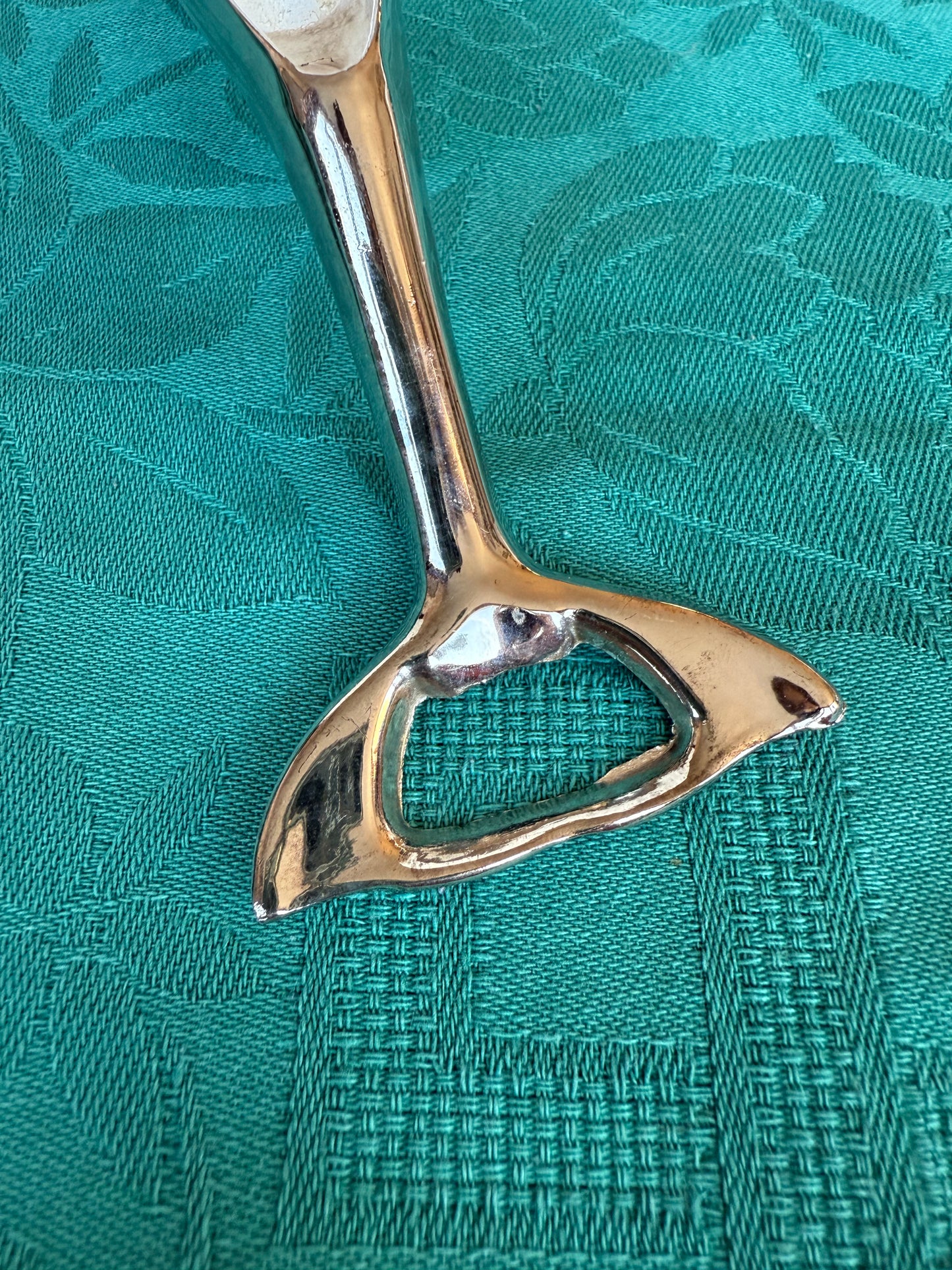 Décapsuleur dauphin vintage en métal