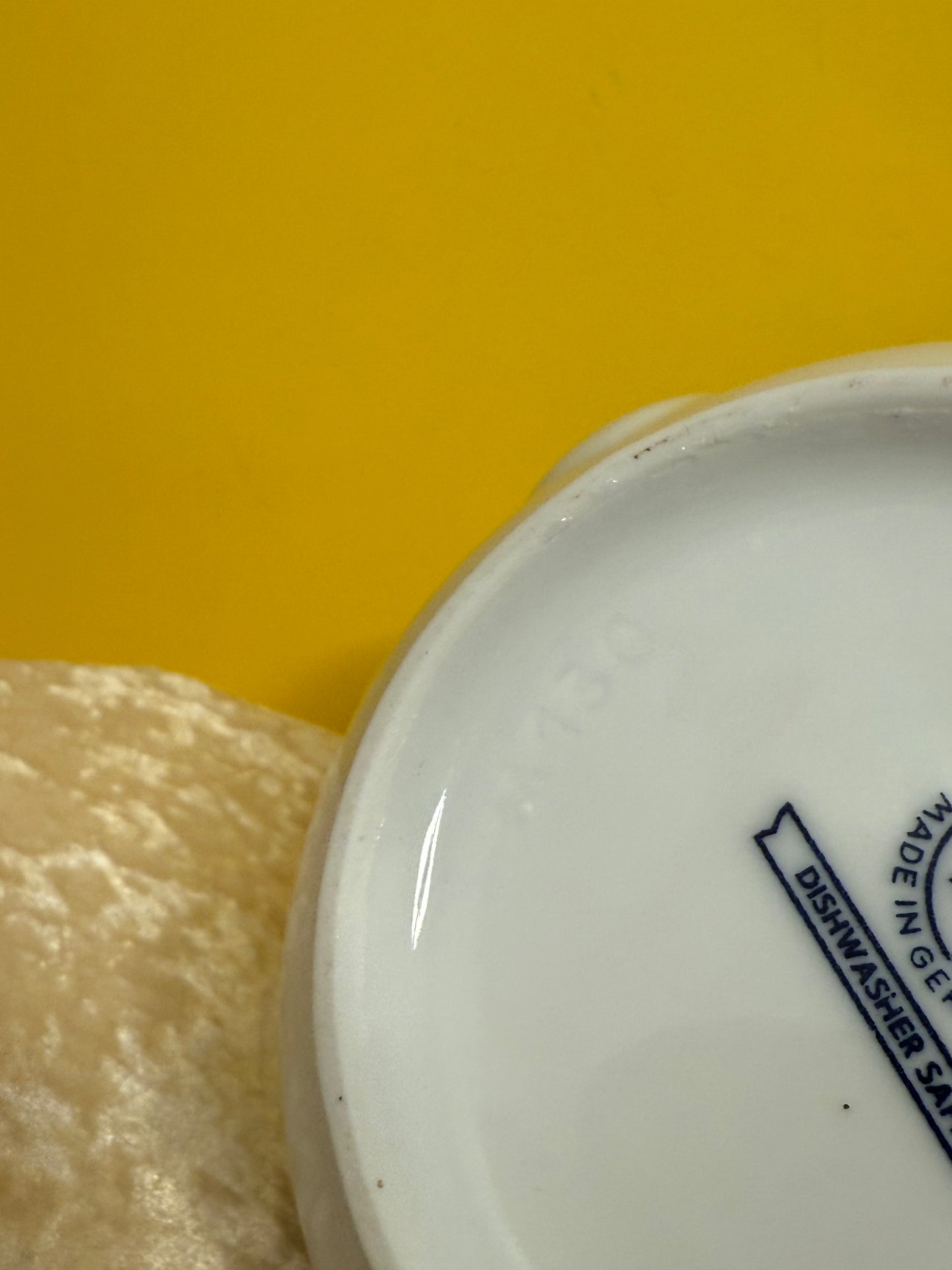 Théière en porcelaine ancienne motif bleu fleuri Kahla Made in Germany