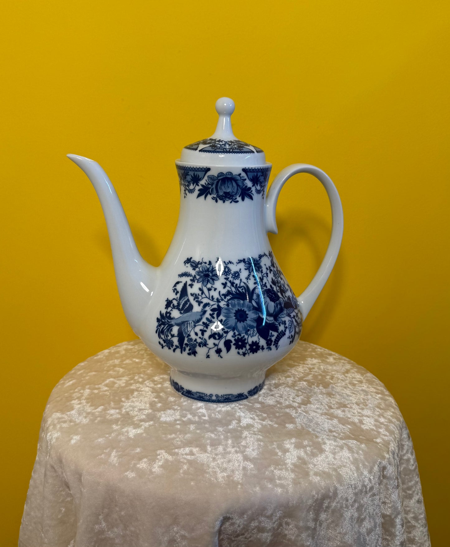 Théière en porcelaine ancienne motif bleu fleuri Kahla Made in Germany