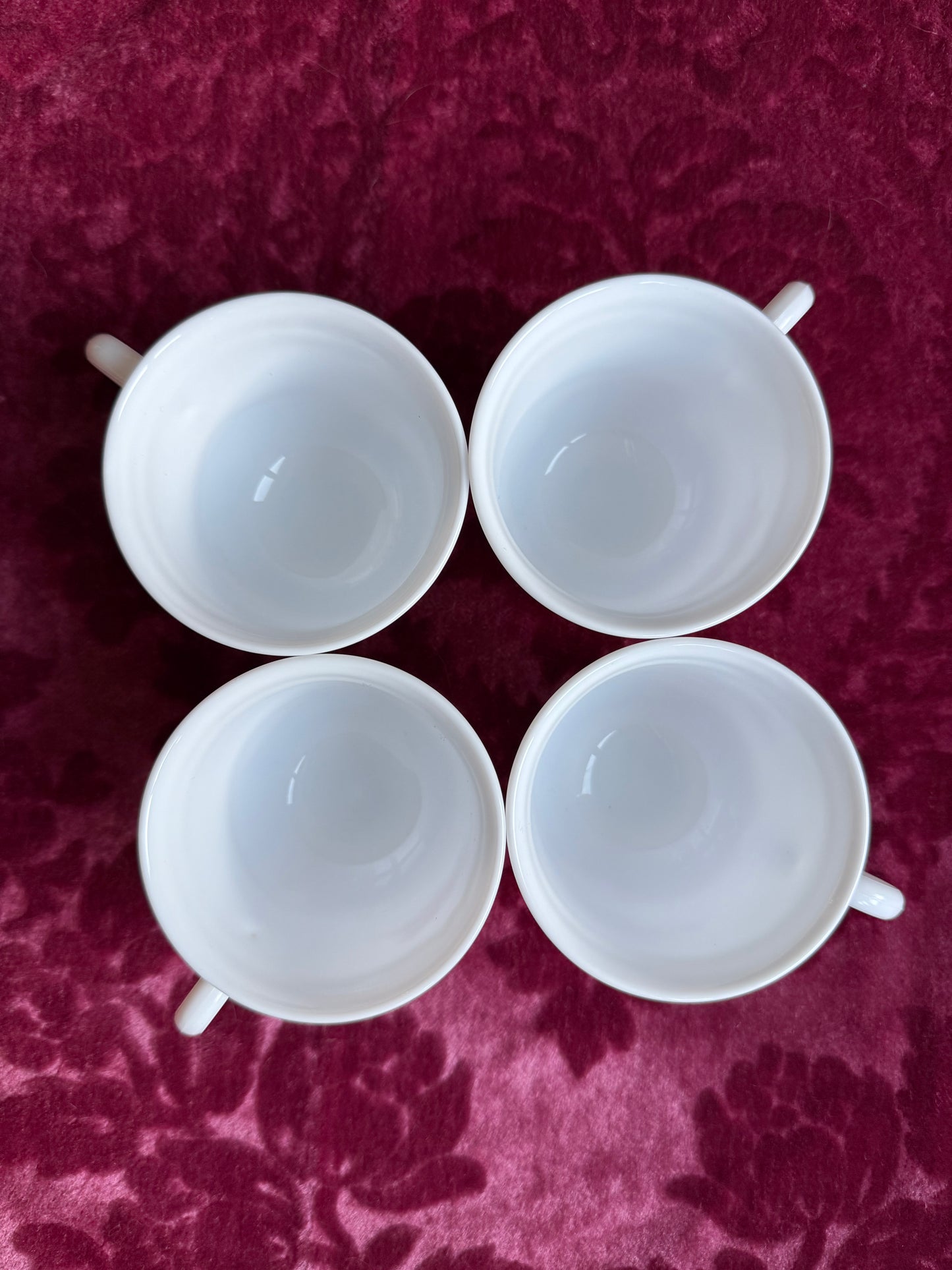 Quatre tasses fleuries vintage Arcopal France