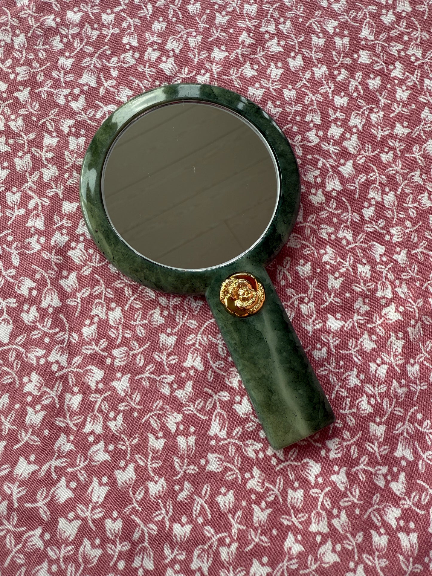 Miroir à main rond imitation pierre verte et rose dorée