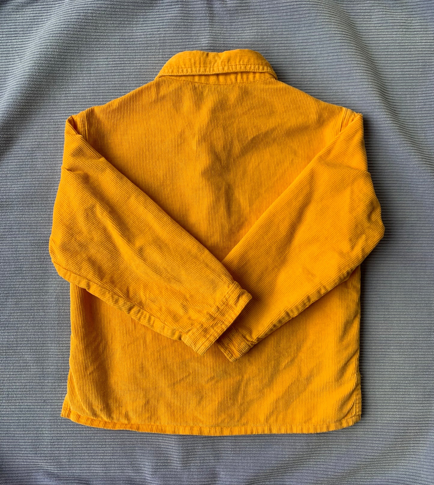 Chemise en velours jaune DPAM T.2 ans