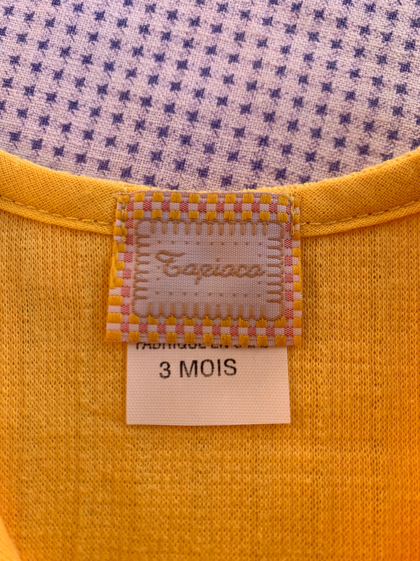 Petit gilet jaune neuf avec broderie Tapioca T.3 mois