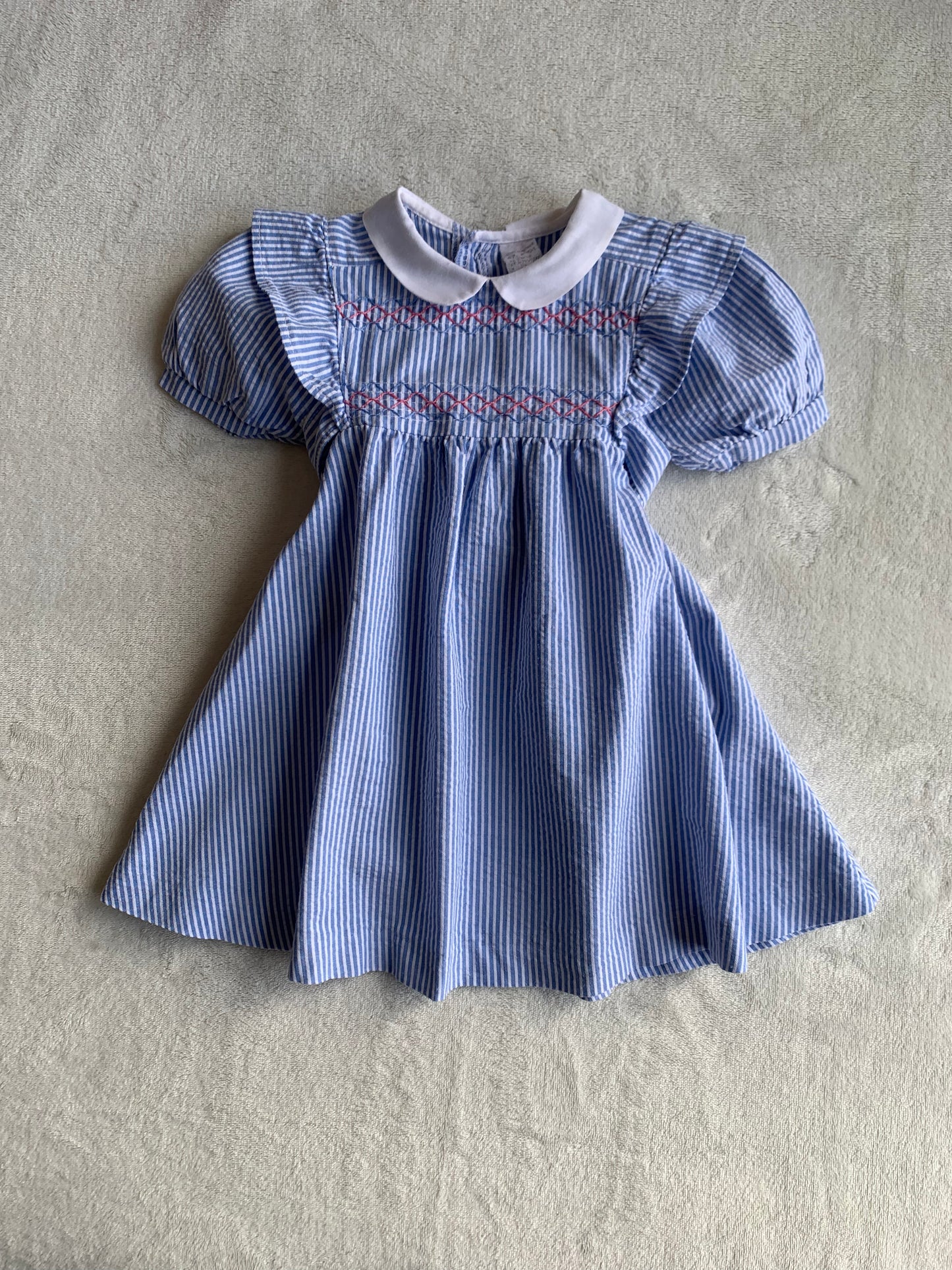 Robe vintage nouée dans le dos vintage T.6 mois