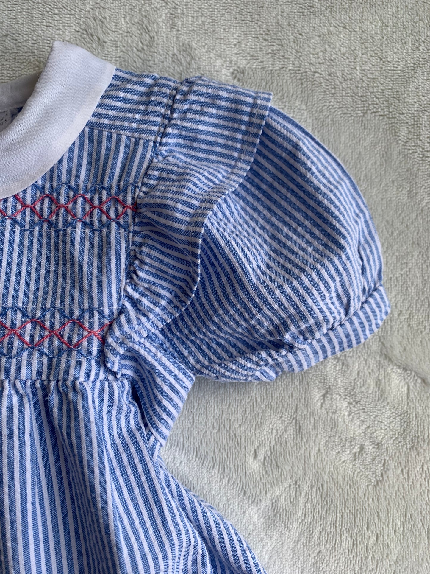 Robe vintage nouée dans le dos vintage T.6 mois