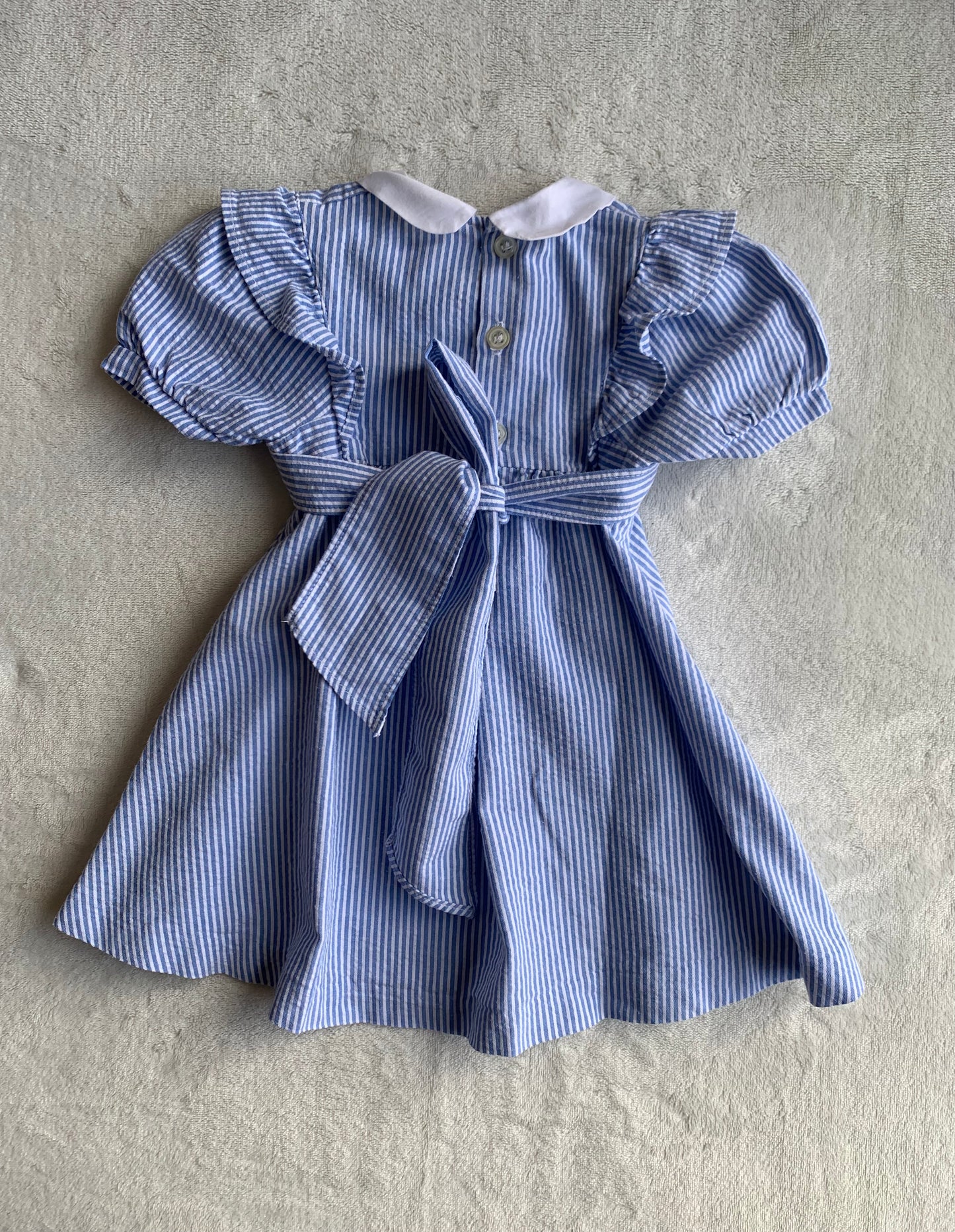 Robe vintage nouée dans le dos vintage T.6 mois