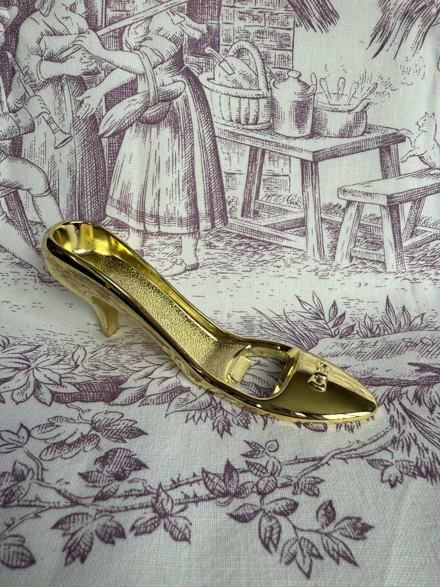 Décapsuleur escarpin en métal doré vintage