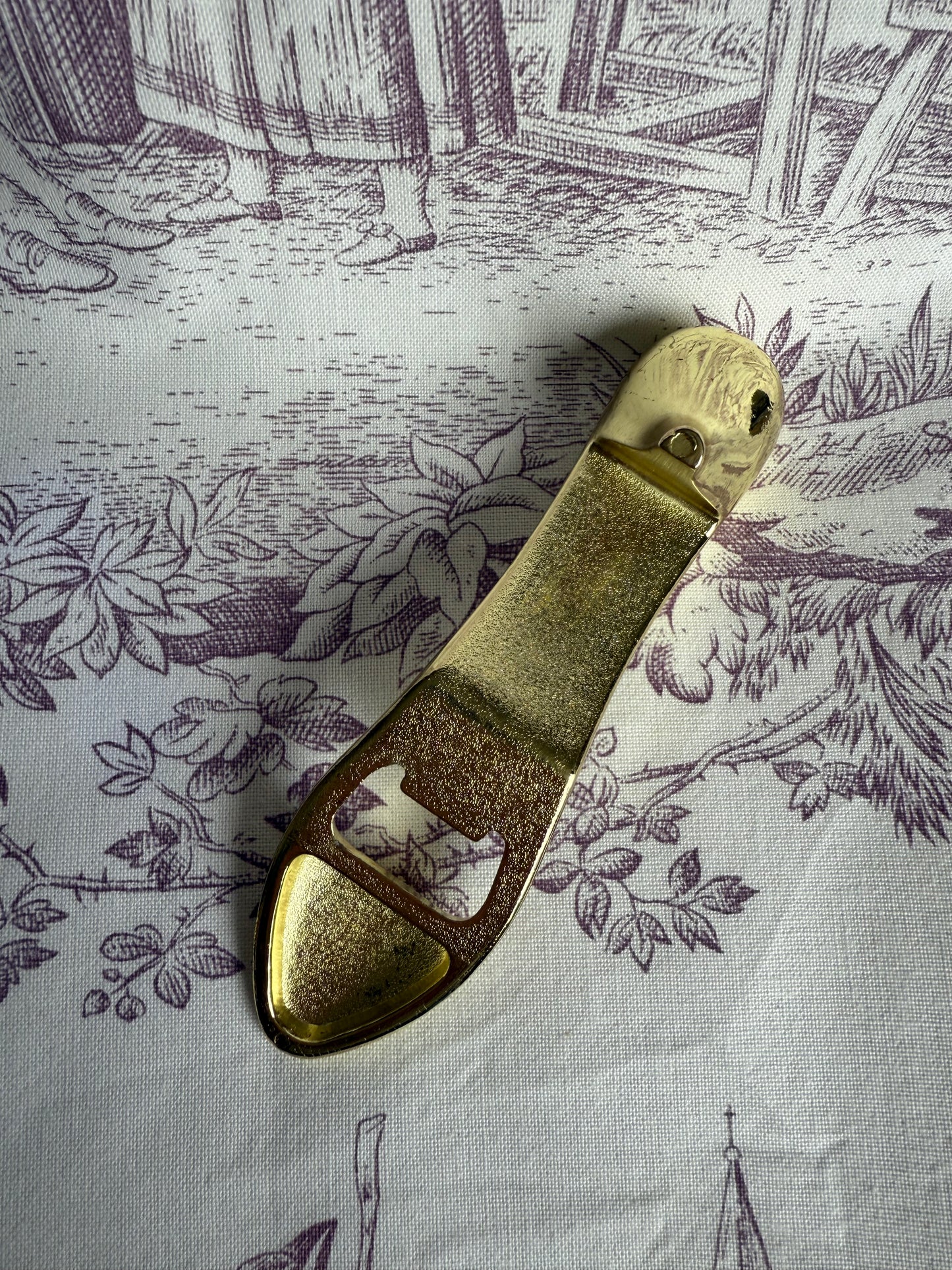 Décapsuleur escarpin en métal doré vintage