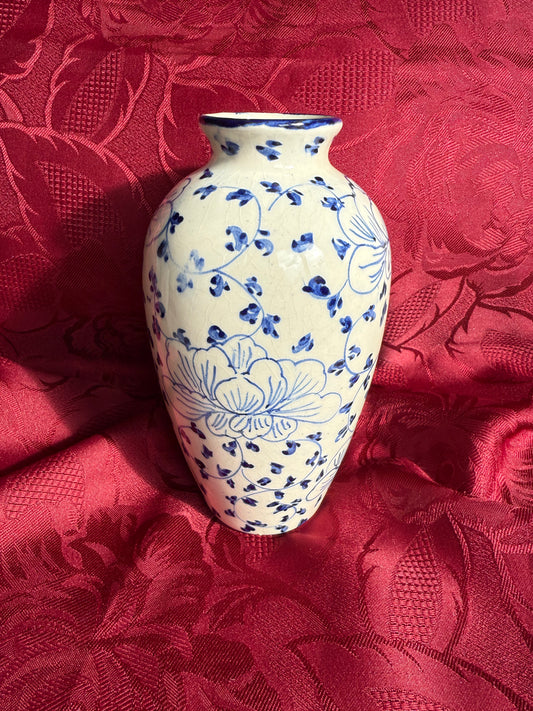 Vase en céramique fleurs bleues peintes à la main