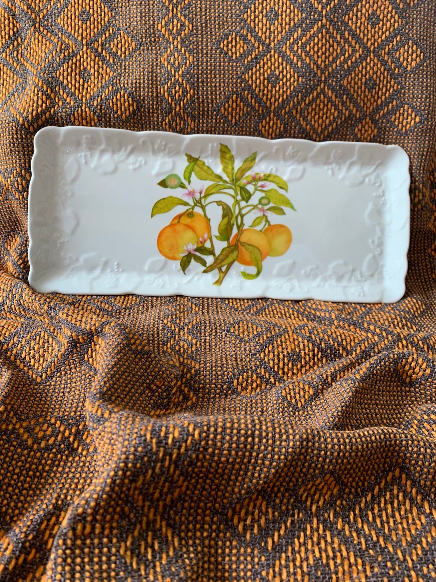 Plat à cake en porcelaine
