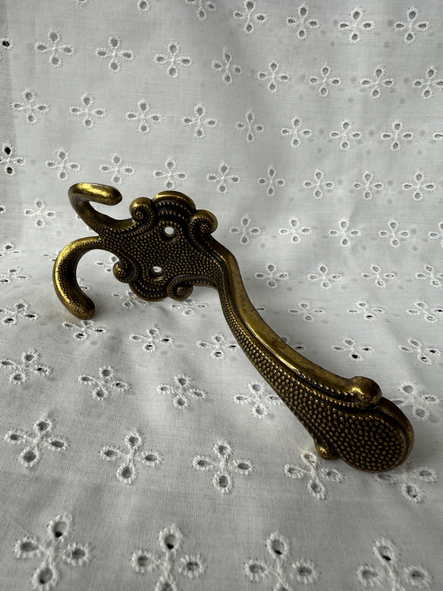 Porte-manteau mural vintage en laiton