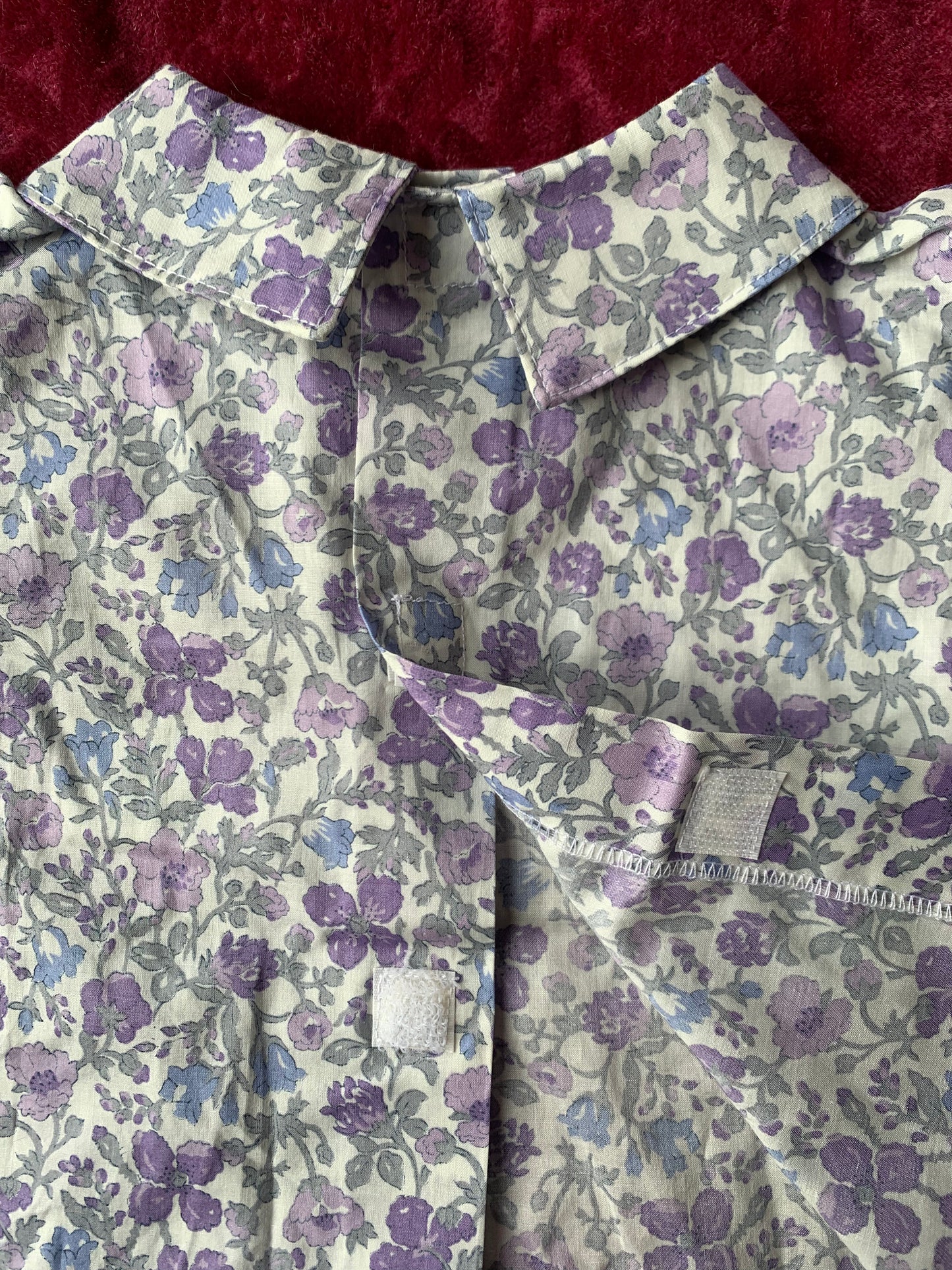 Chemisier floral à scratch T.1 à 3 mois