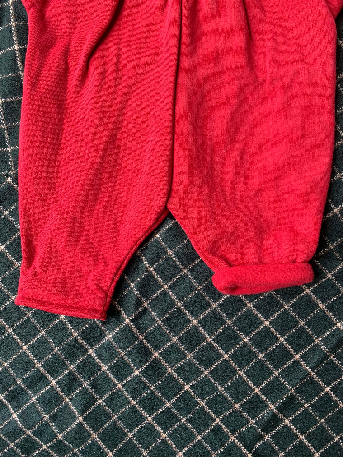 Combinaison rouge avec petits noeud 1000 câlins T.1 mois