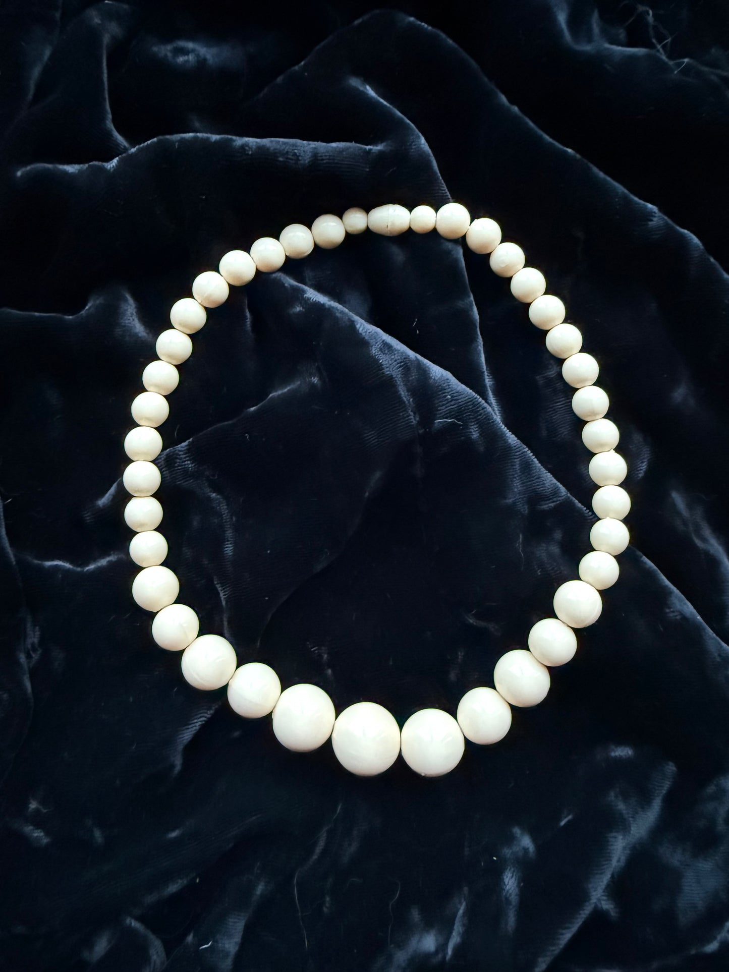 Collier vintage perles rondes couleur crème YR
