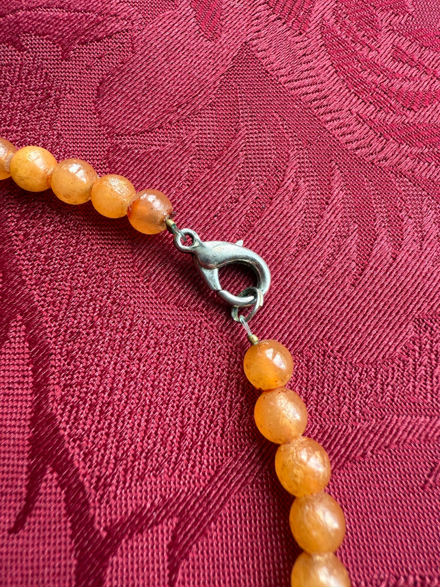 Collier vintage de perles orange et vertes
