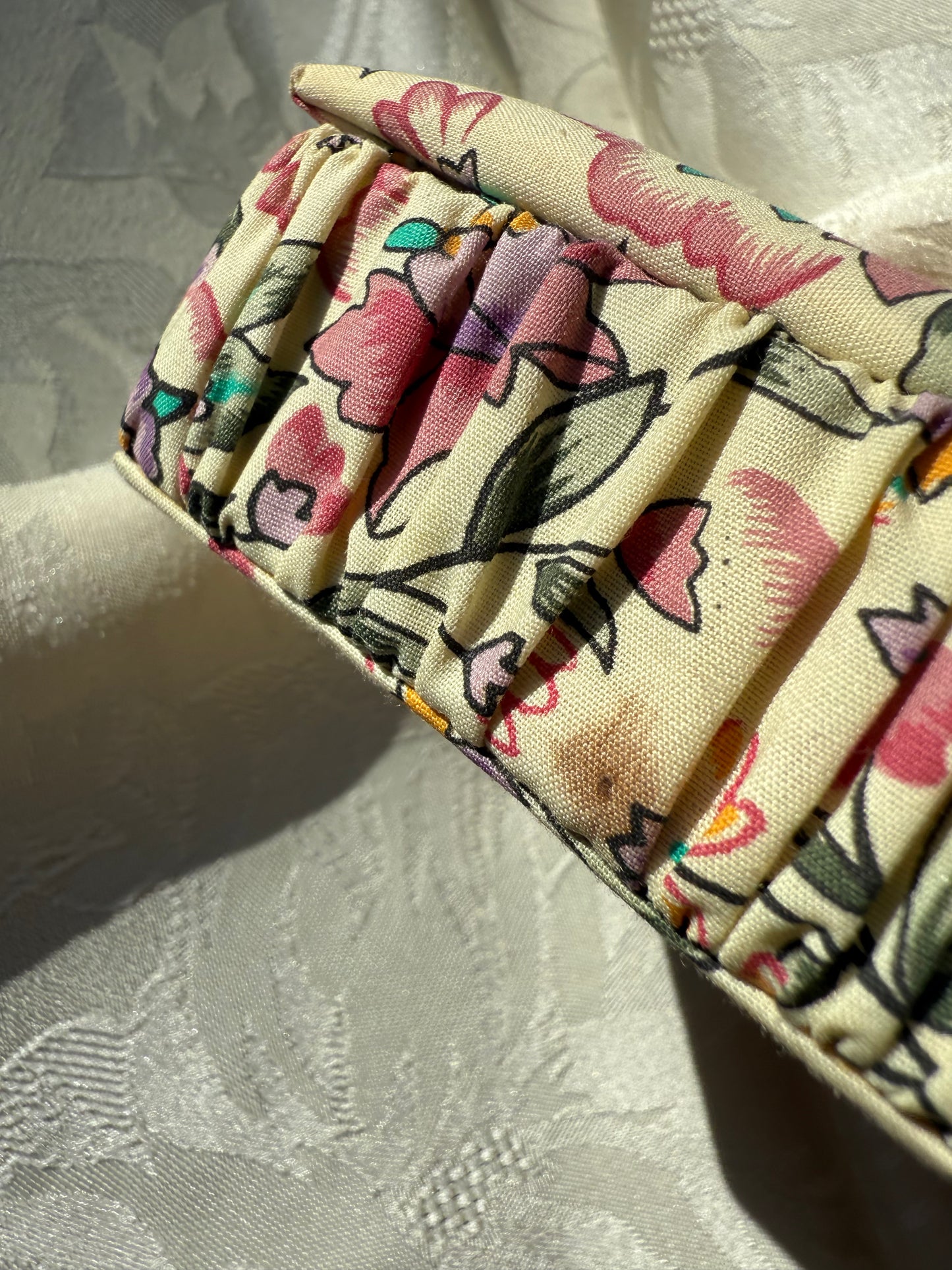 Boîte à bijoux vintage en tissu
