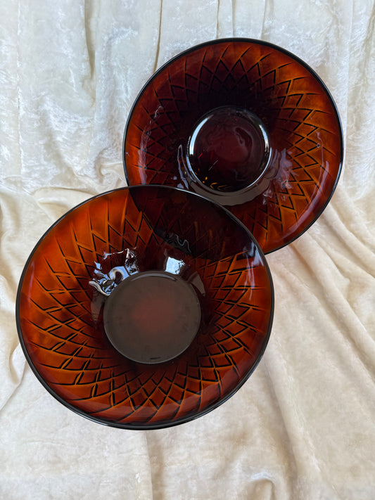 Deux saladiers en verre ambré France 70's