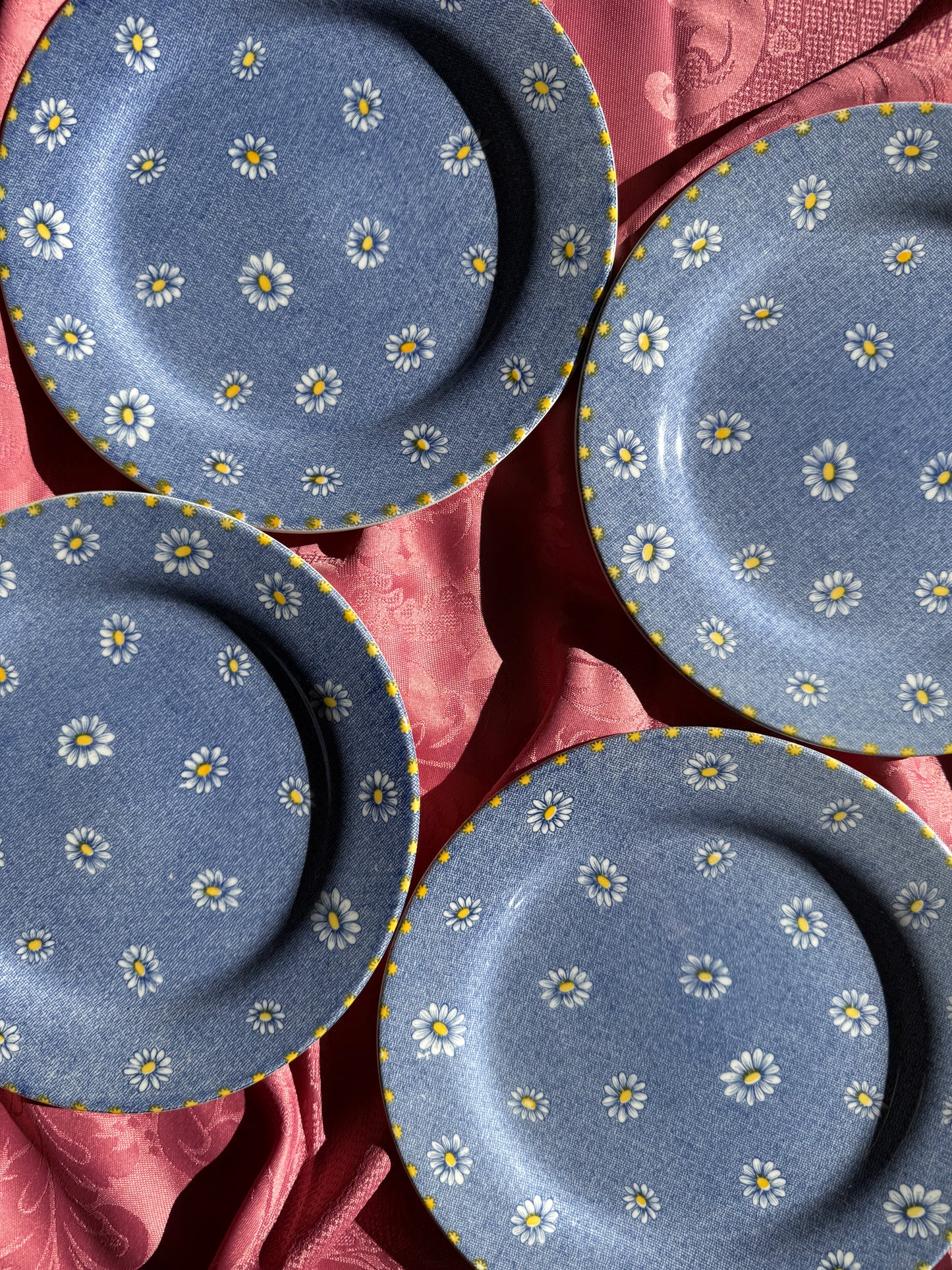 Quatre assiettes plates pâquerettes Perdenal Corona Colombia