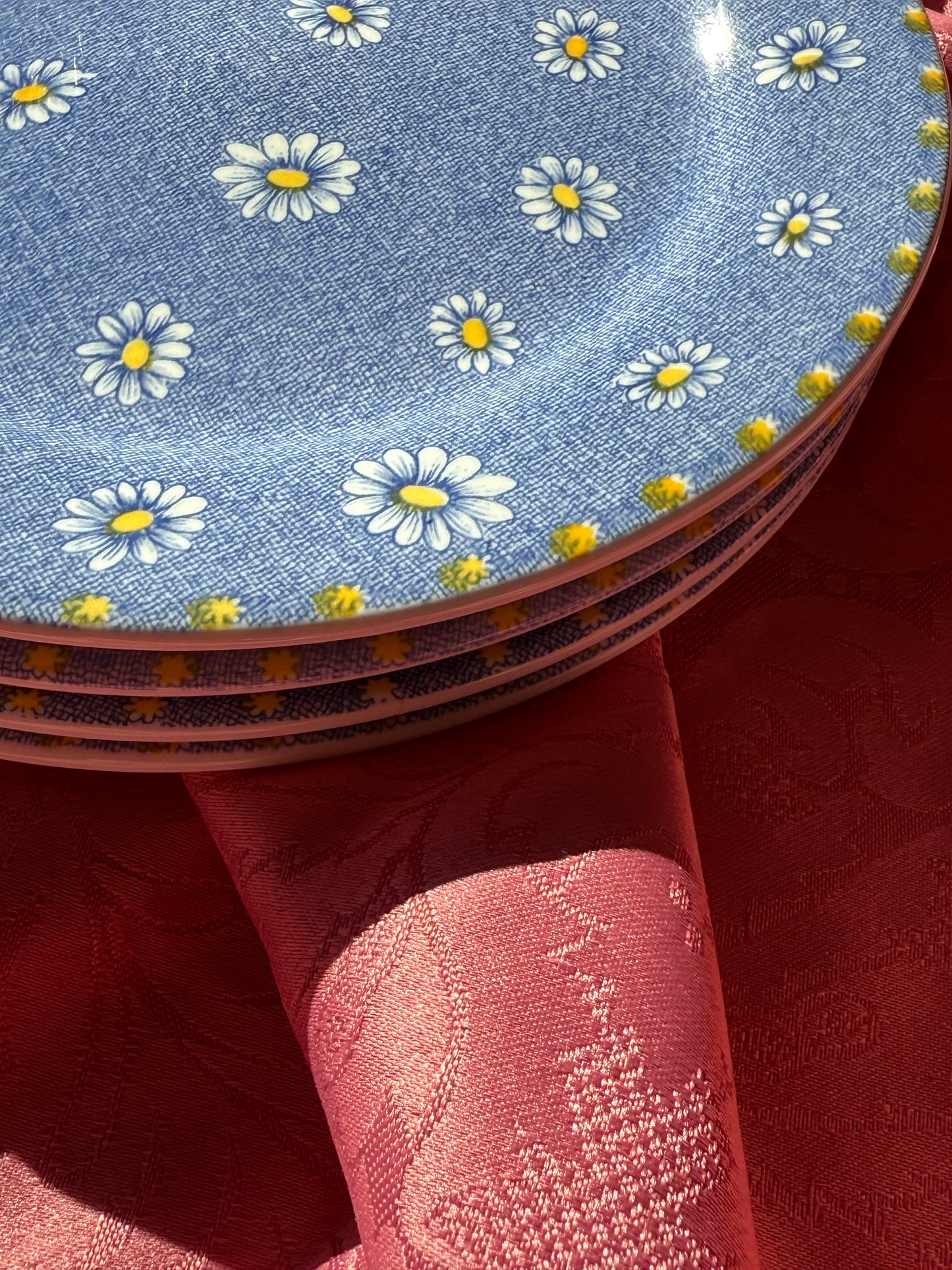 Quatre assiettes plates pâquerettes Perdenal Corona Colombia