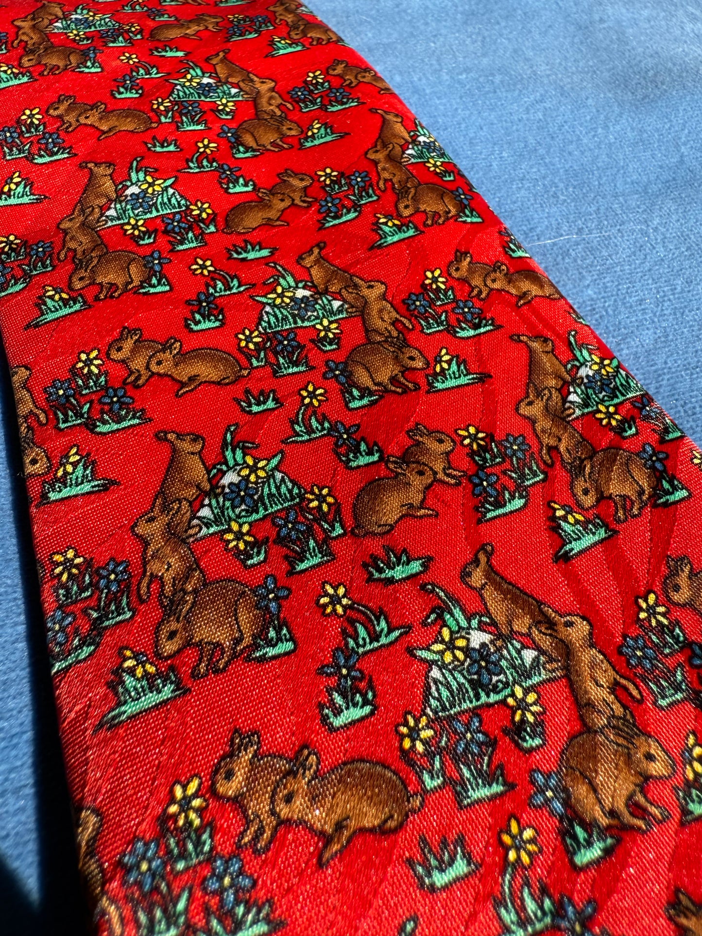 Cravate motif lapins Highlander fabrication française