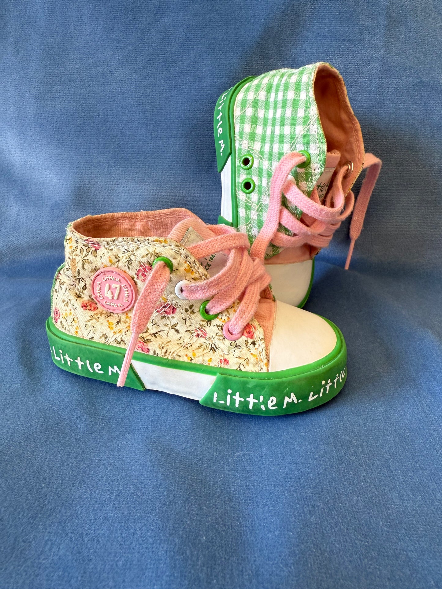 Baskets à motifs carreaux et fleurs Little Mary T.19