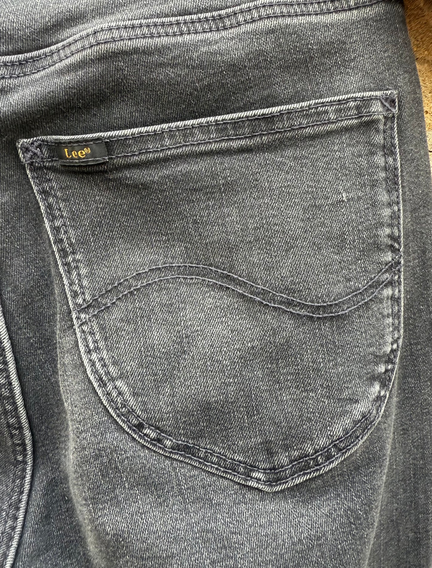 Jean slim noir ELLY par Lee T. W27 L31