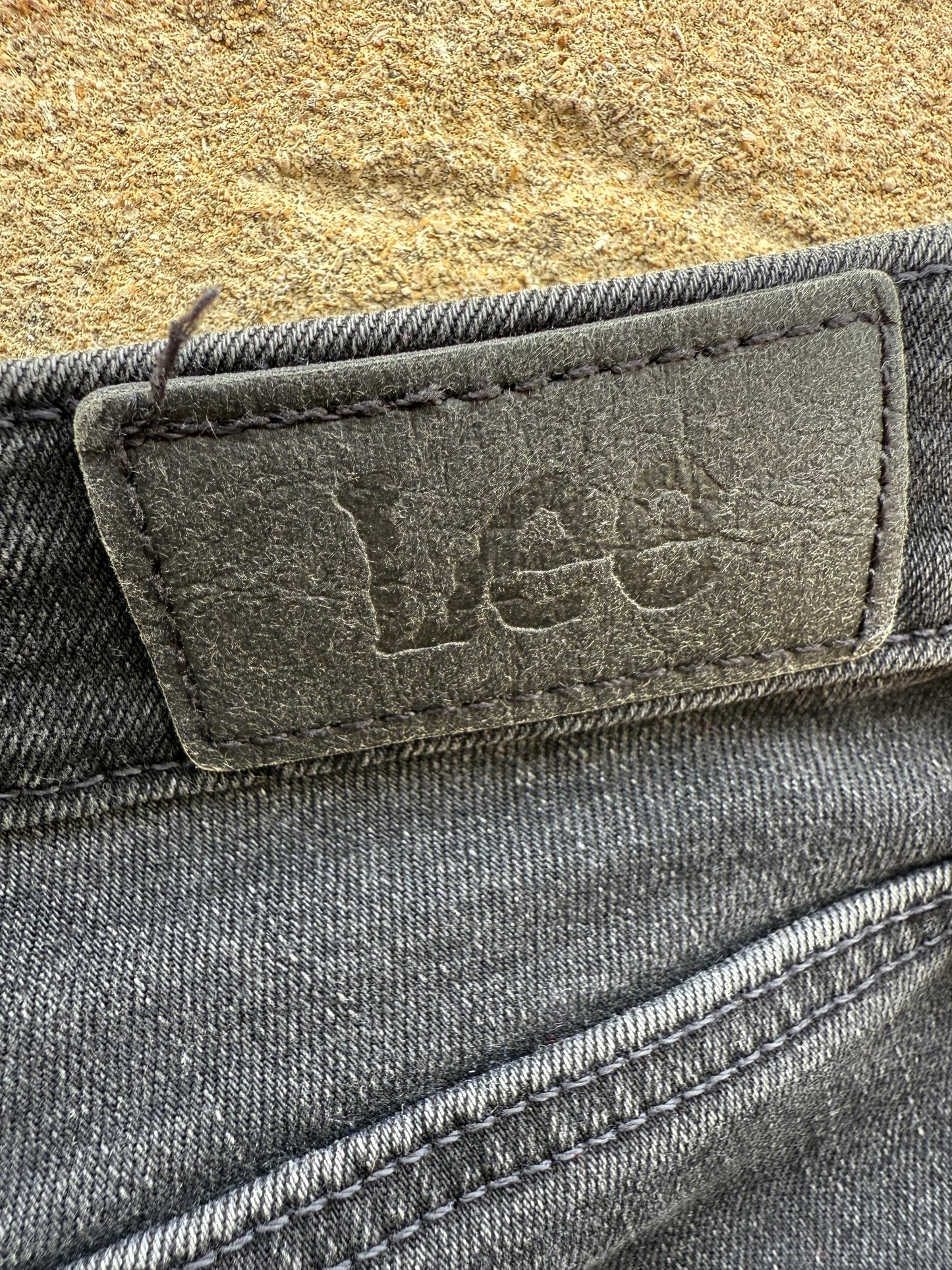 Jean slim noir ELLY par Lee T. W27 L31