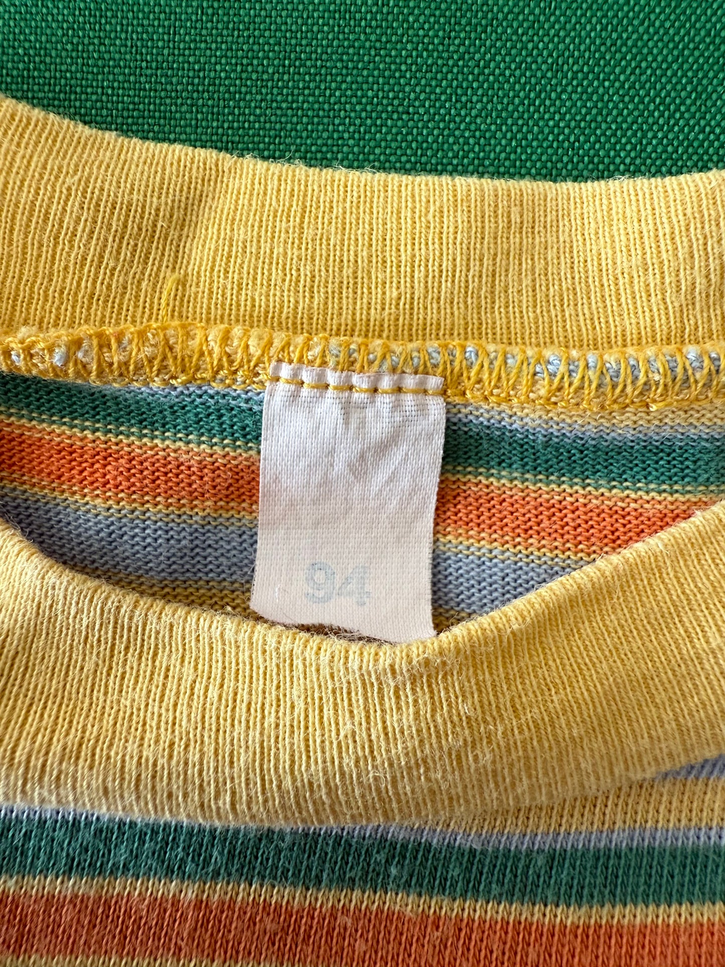 T-shirt vintage rayé T.4 ans