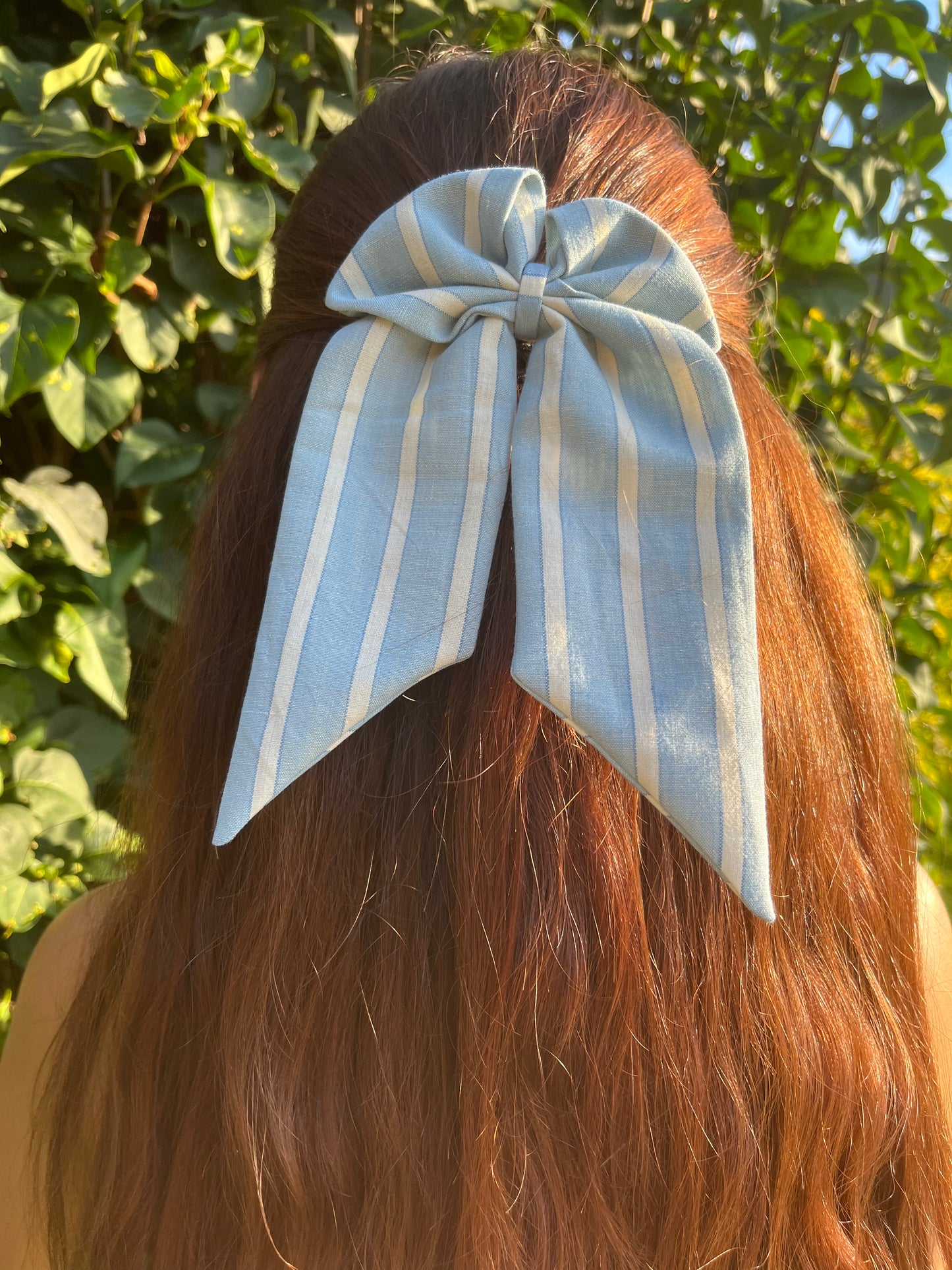 Noeud cheveux rayé bleu & blanc