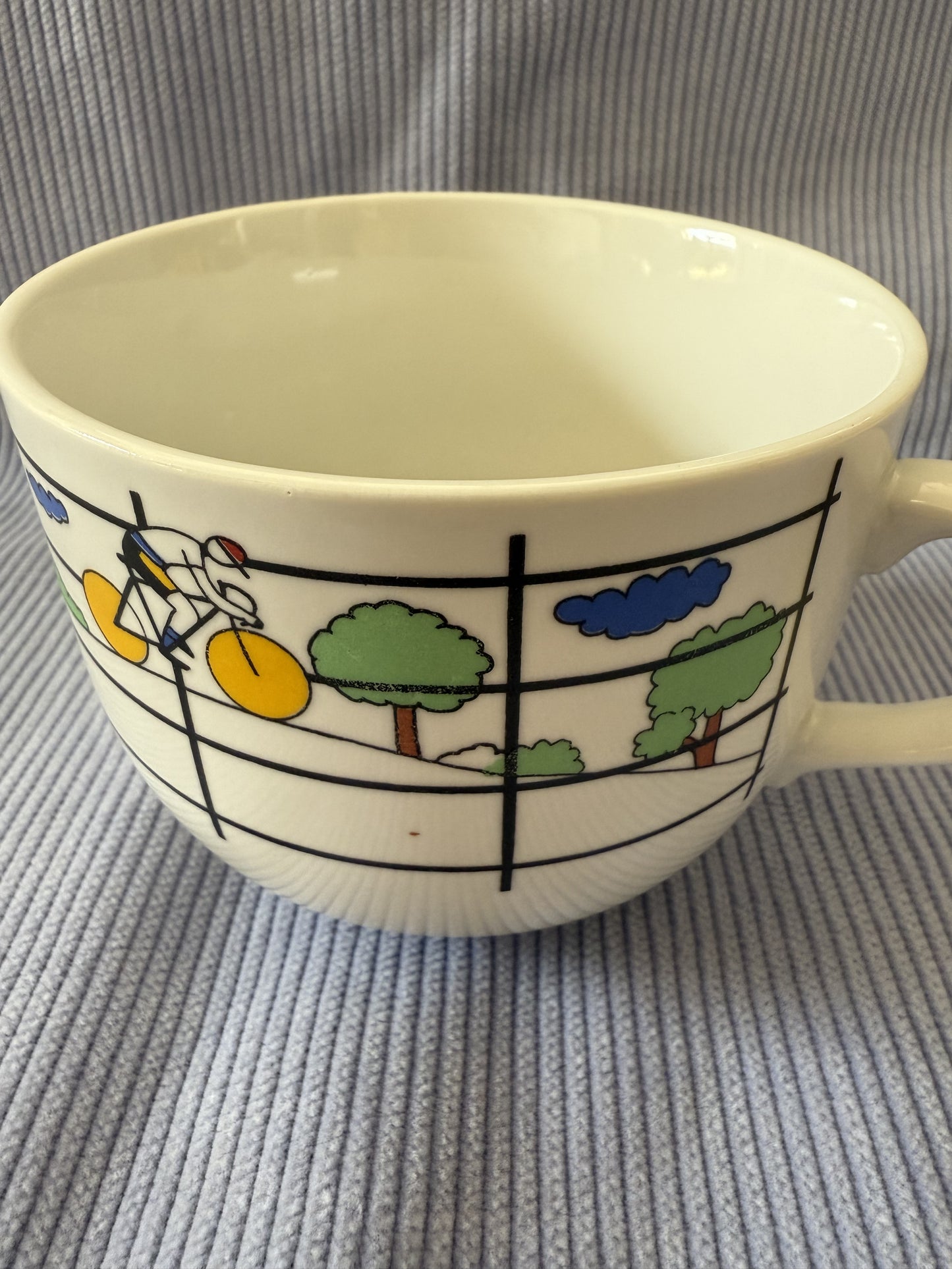 Grande tasse motifs cyclistes