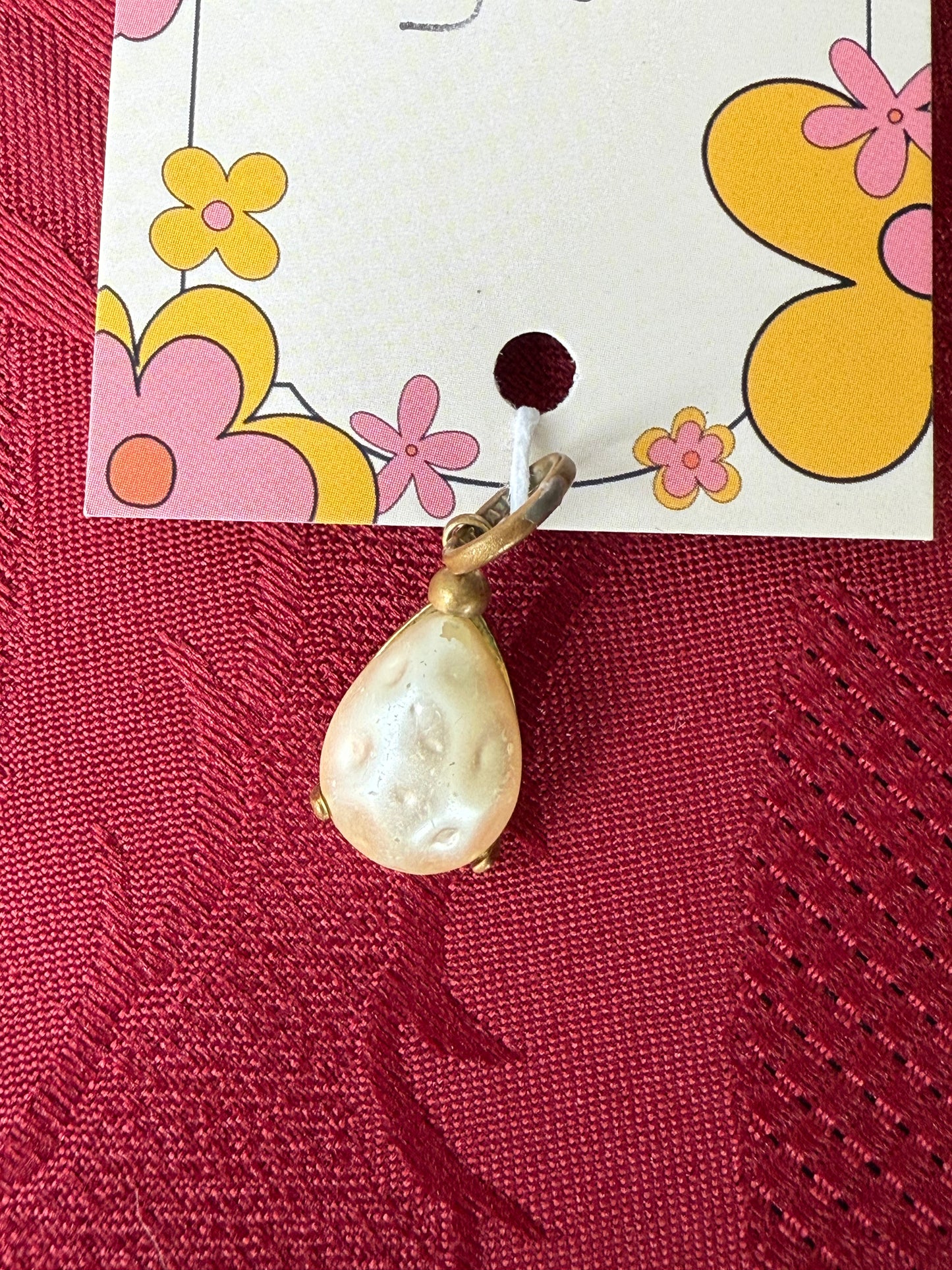 Pendentif goutte nacré