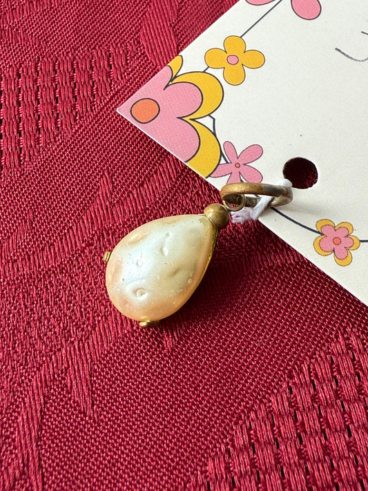 Pendentif goutte nacré