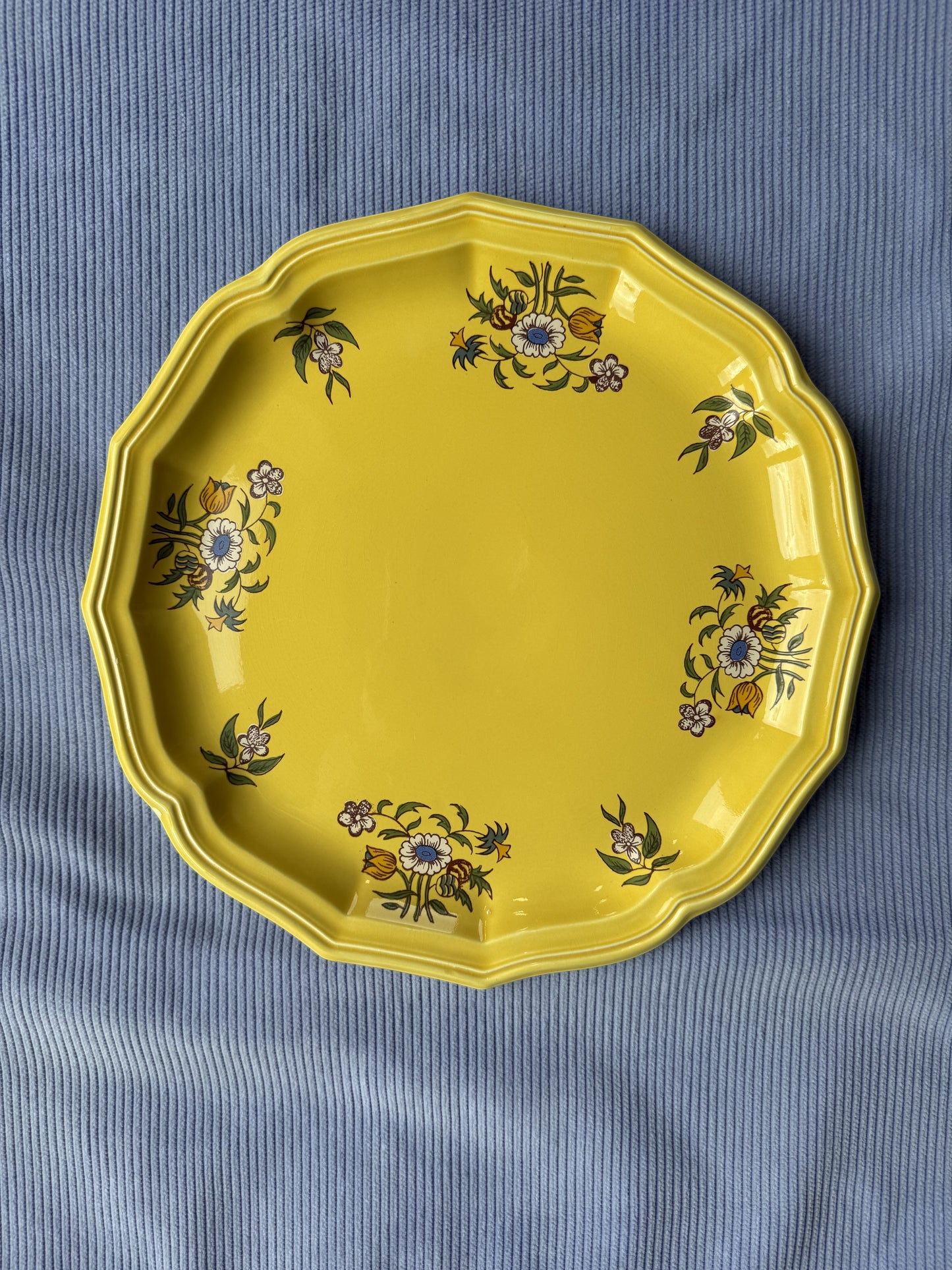 Assiette / plat en faïence Salins France