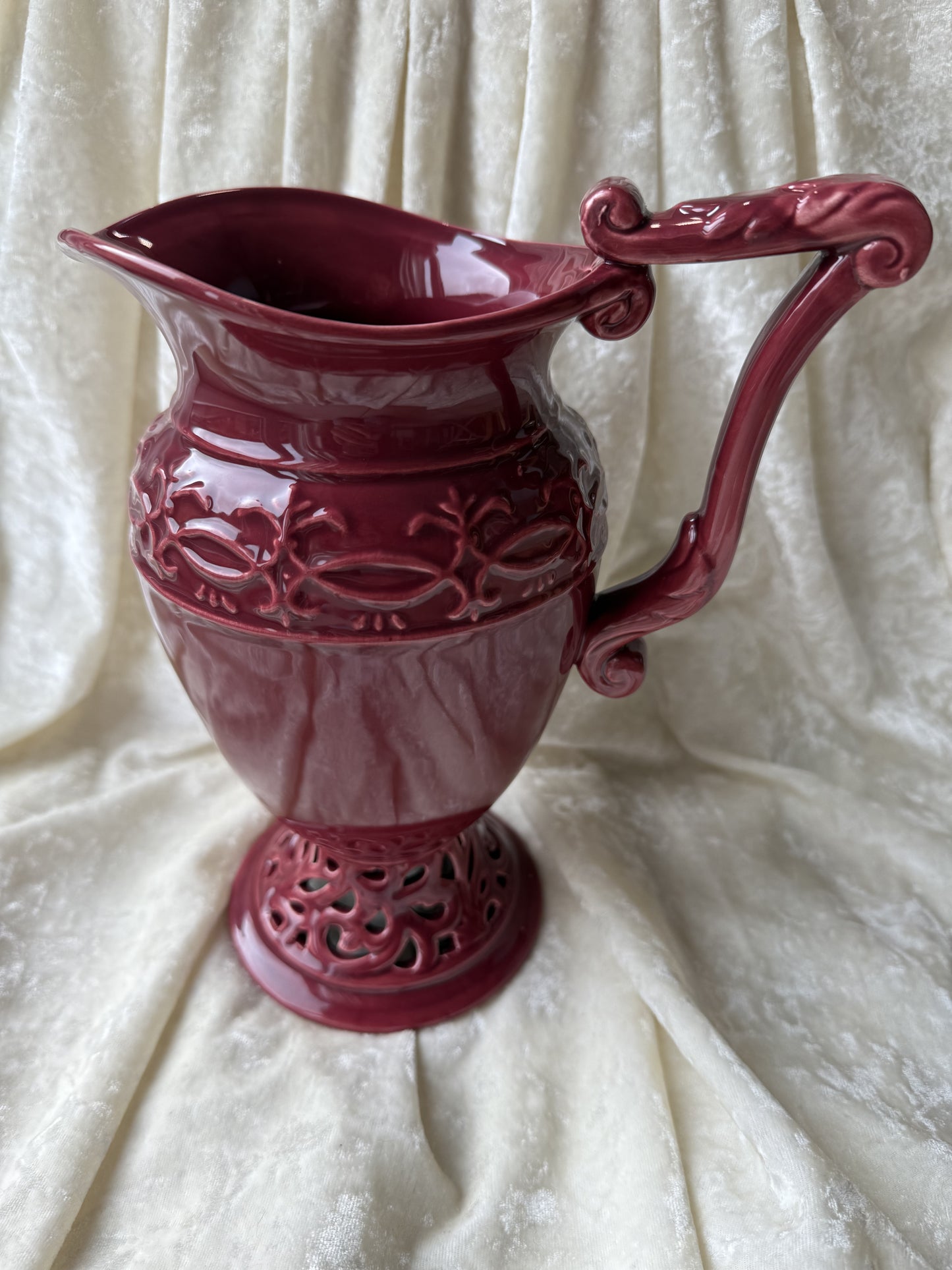 Pichet / vase bordeaux en céramique