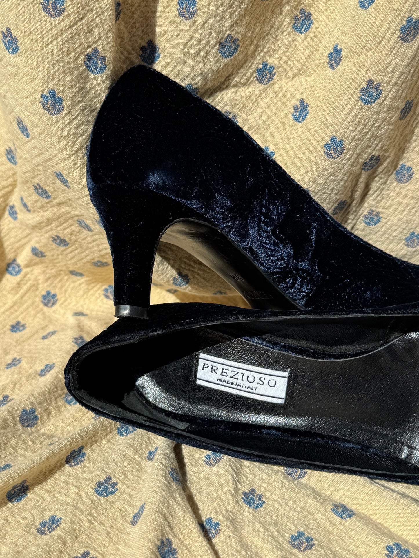Escarpins en velours bleu nuit Prezioso vrai cuir T.36