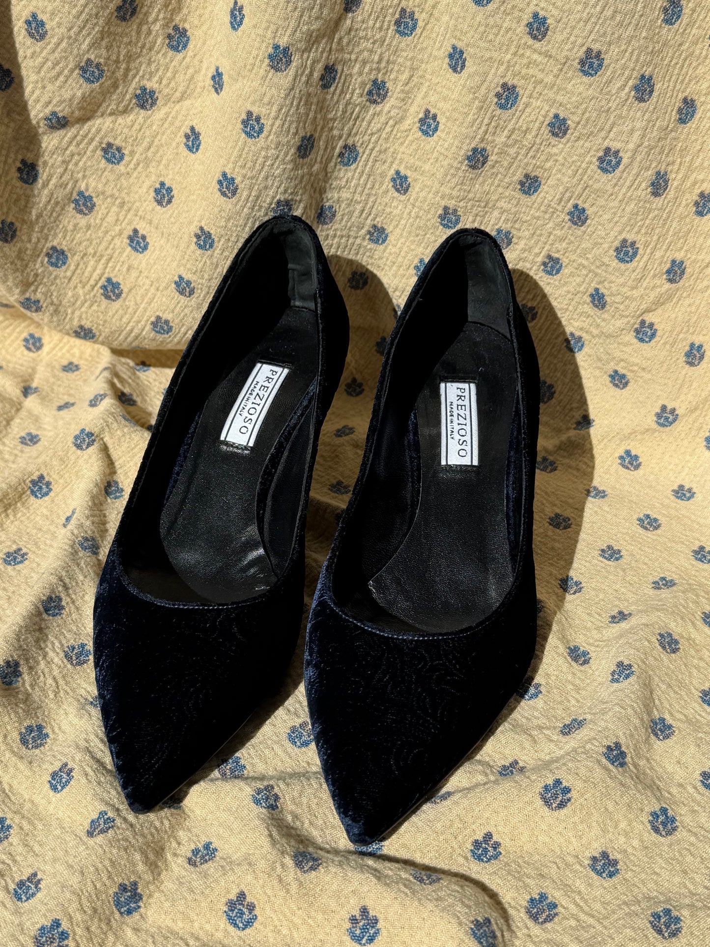 Escarpins en velours bleu nuit Prezioso vrai cuir T.36